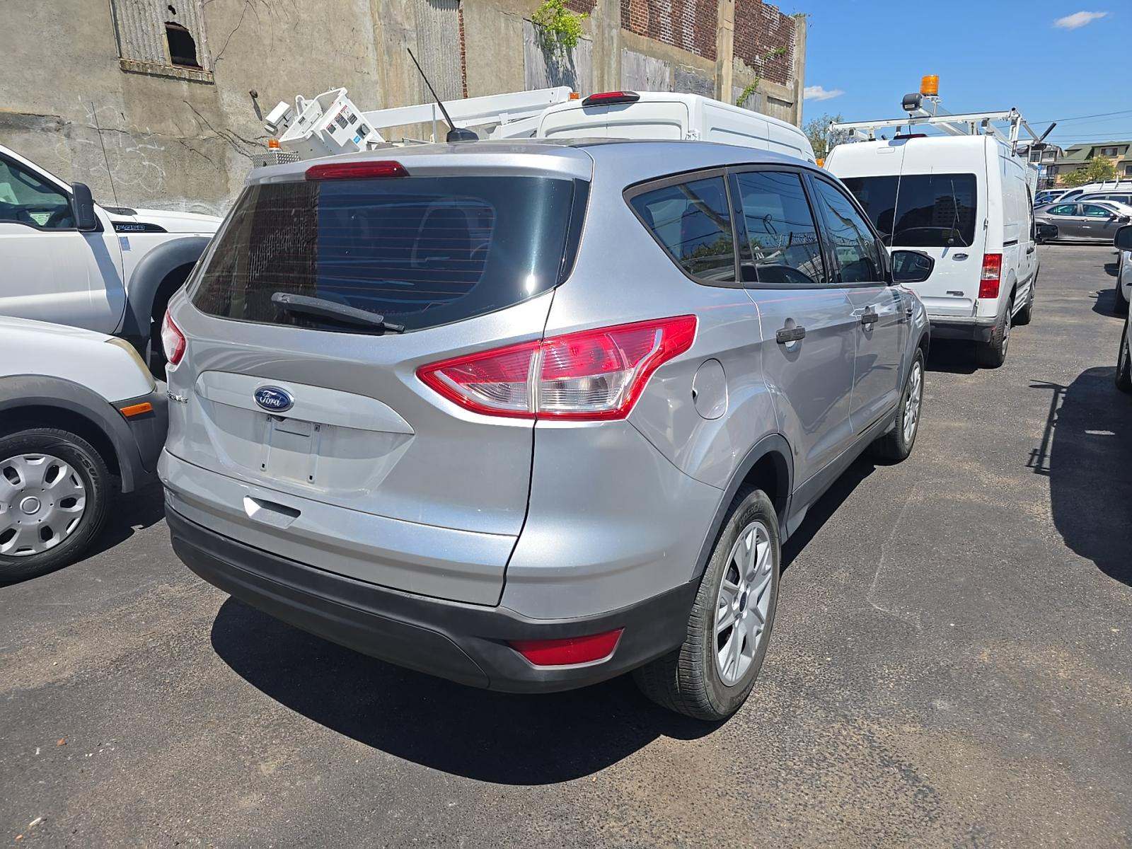 FORD ESCAPE - 3