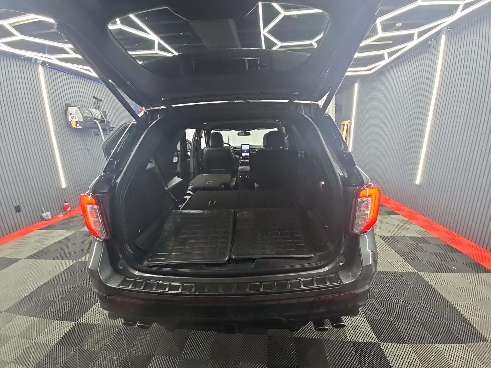 2022 Ford Explorer ST AWD