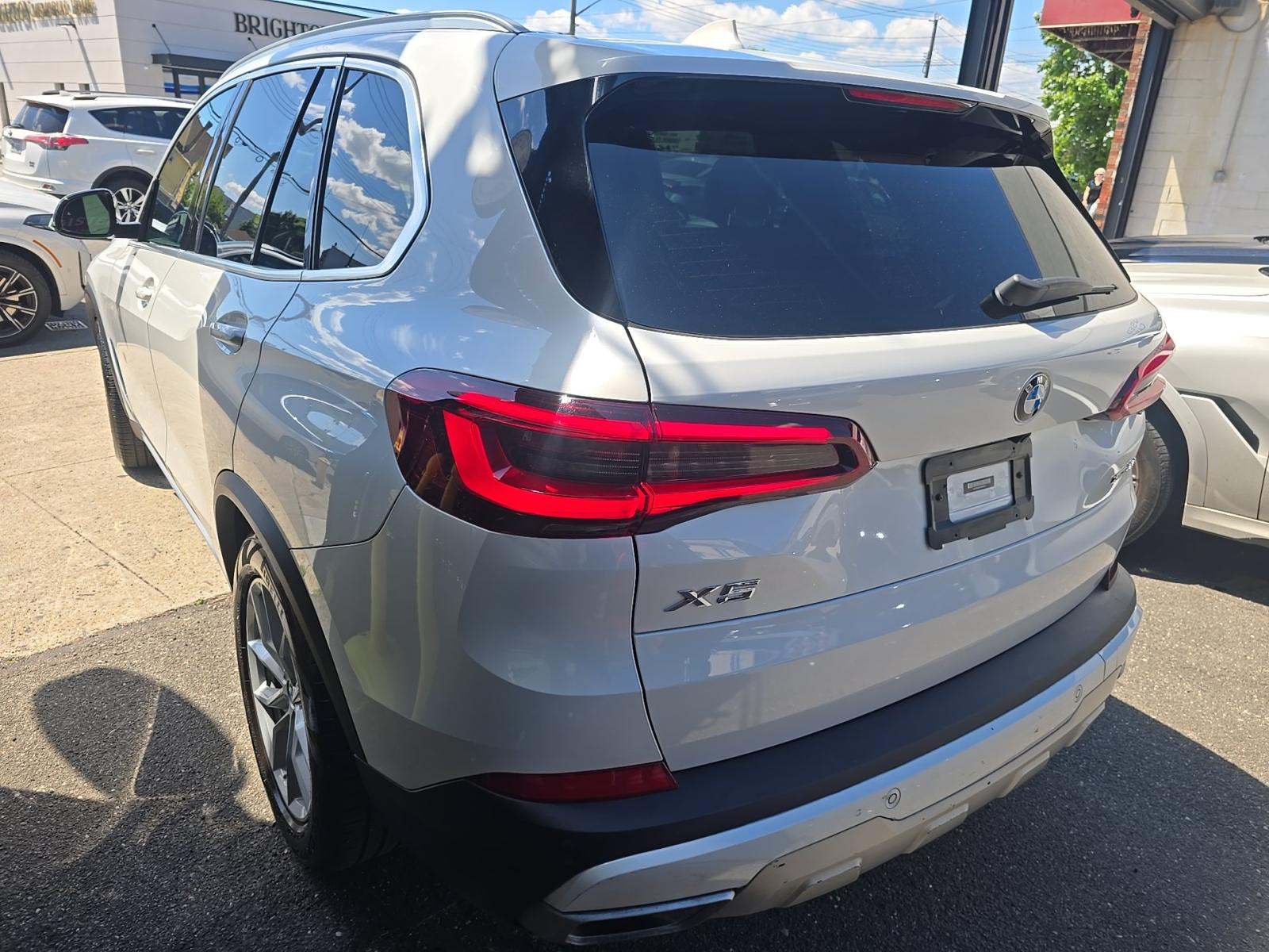 2023 BMW X5 xDrive40i AWD