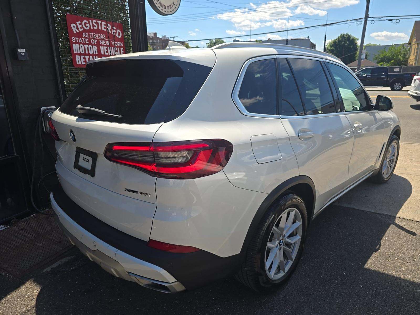 2023 BMW X5 xDrive40i AWD