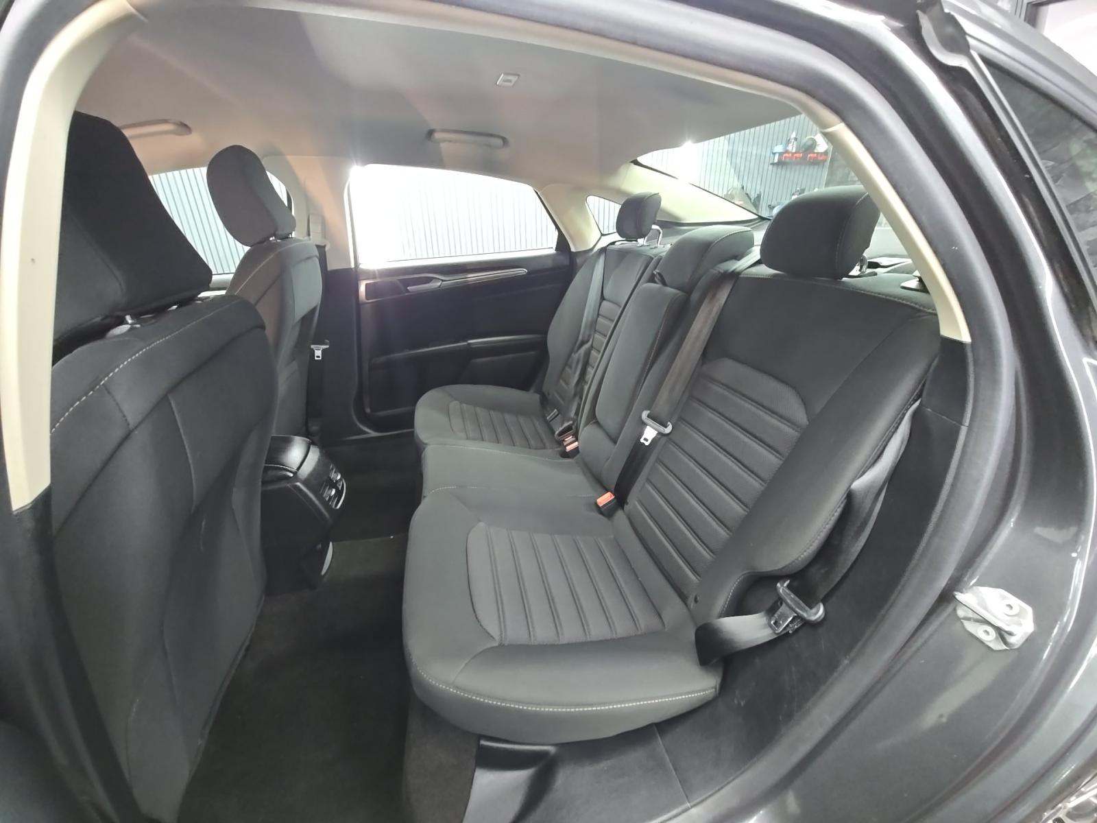 FORD FUSION - 9