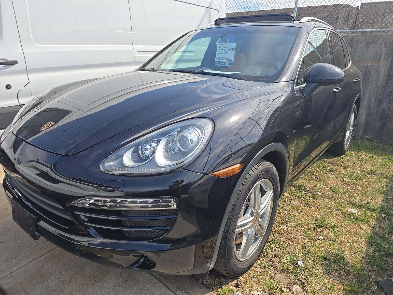 PORSCHE CAYENNE - 1