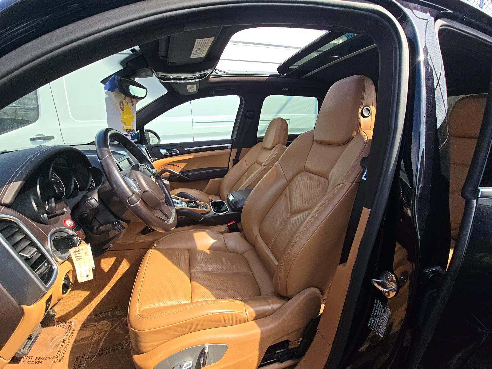 PORSCHE CAYENNE - 6