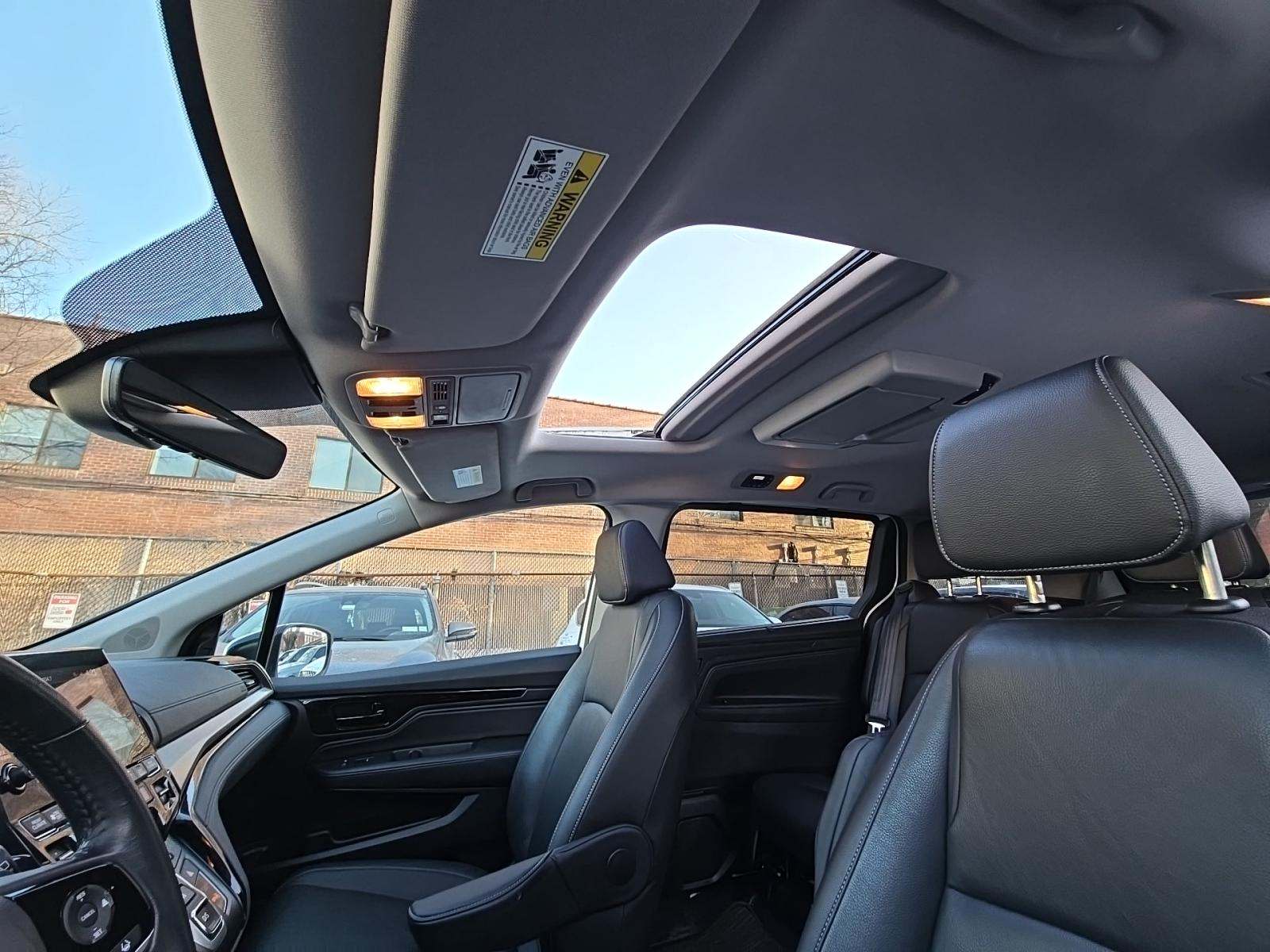 2023 Honda Odyssey Touring FWD