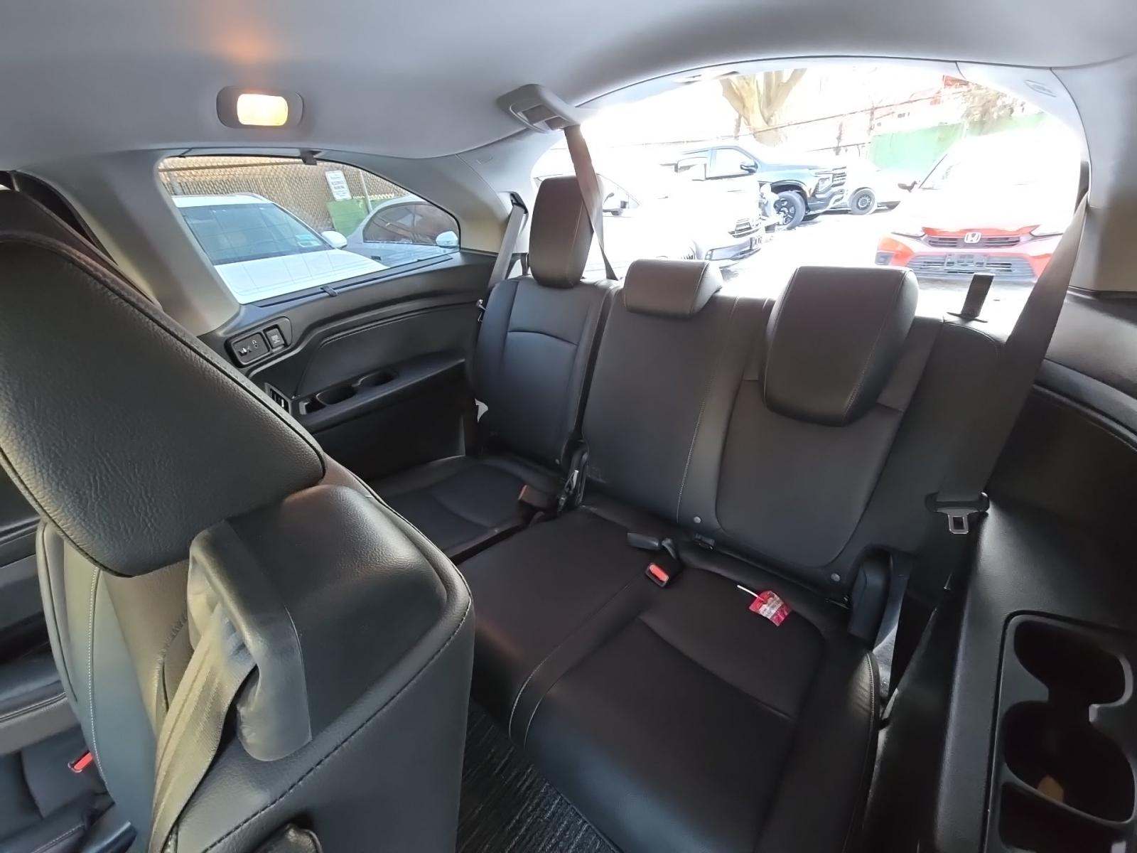 2023 Honda Odyssey Touring FWD