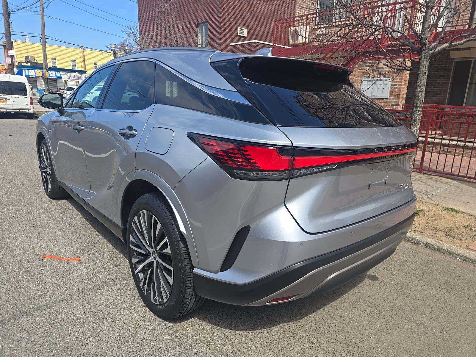 2023 Lexus RX RX 350h Premium Plus AWD