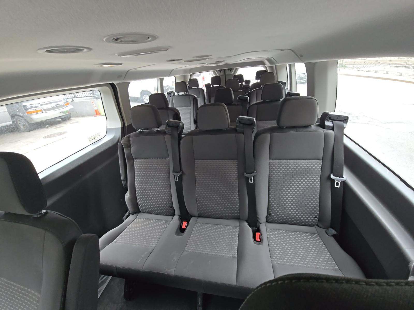 FORD TRANSIT 350 - 9