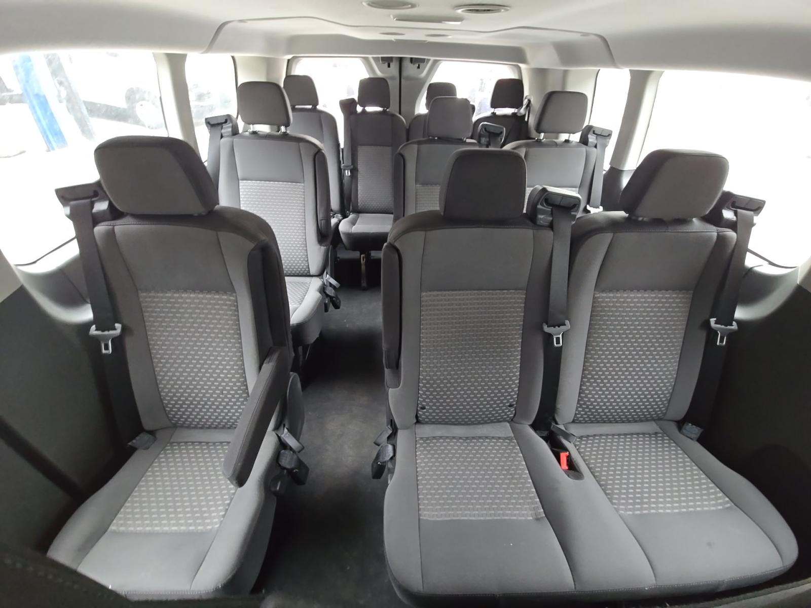 FORD TRANSIT 350 - 10