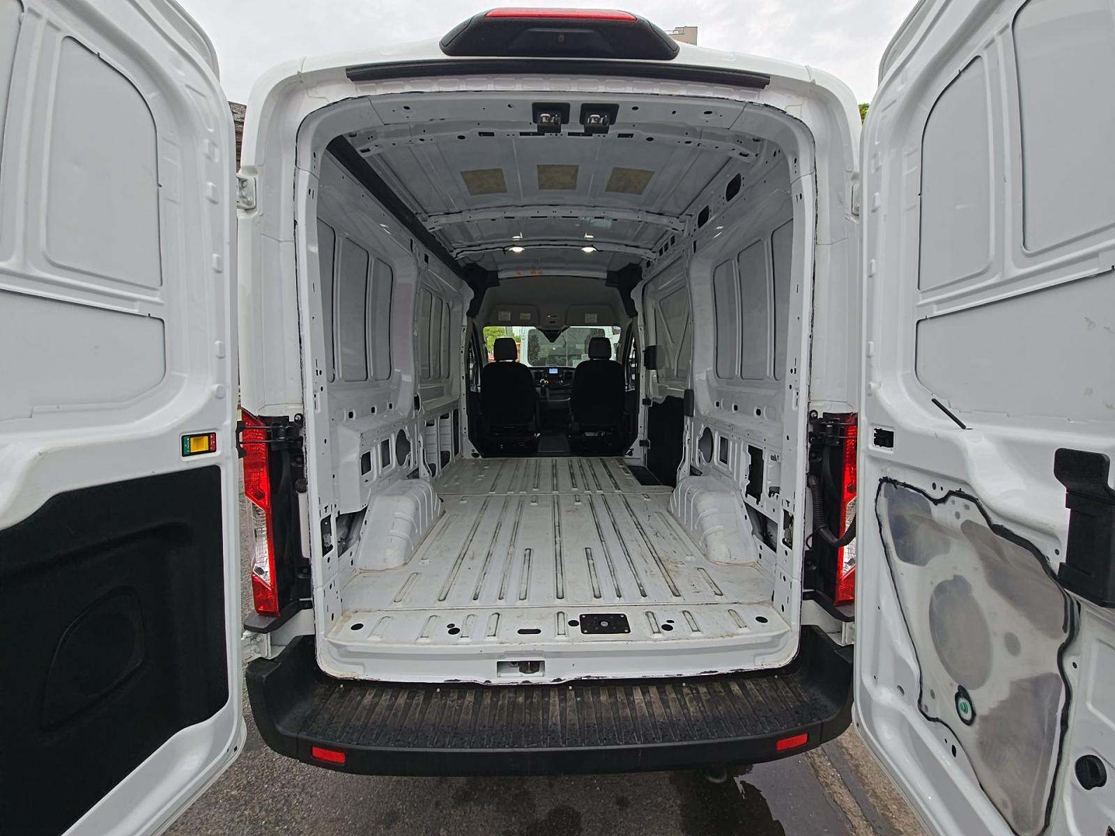 FORD TRANSIT 250 - 10
