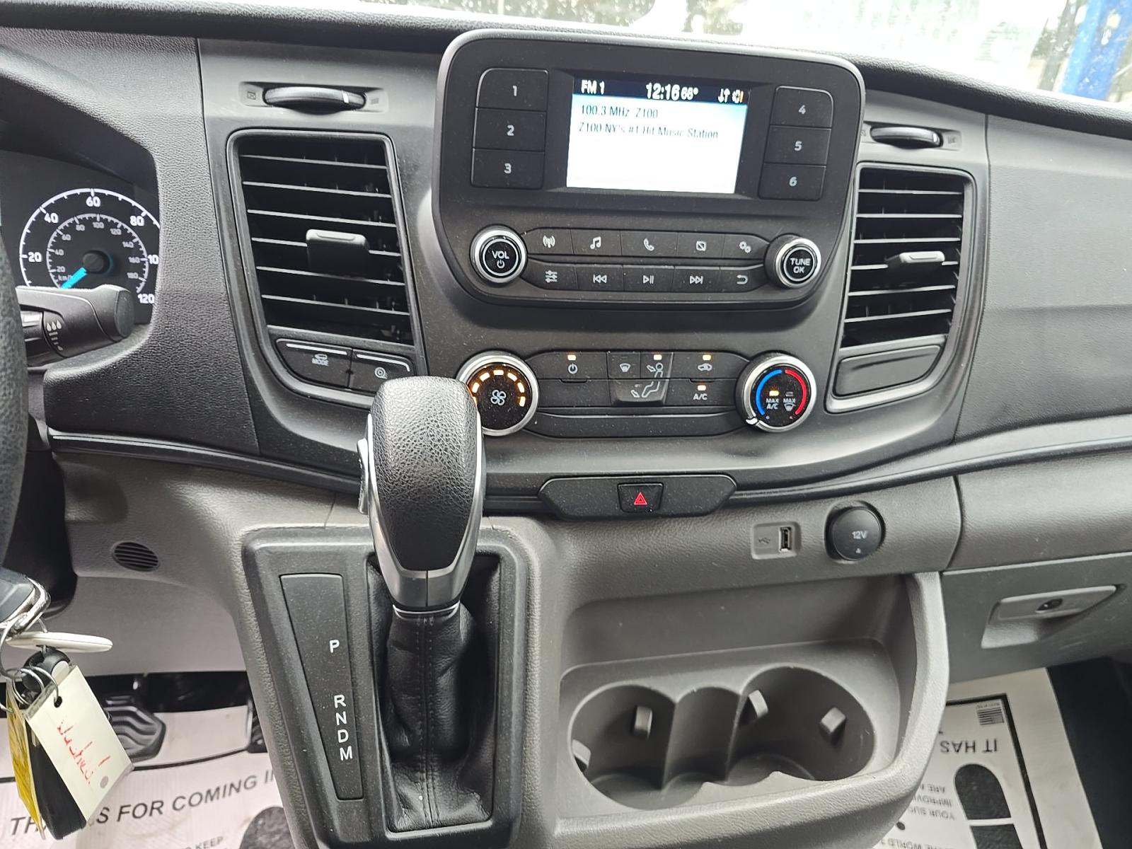 FORD TRANSIT 250 - 6