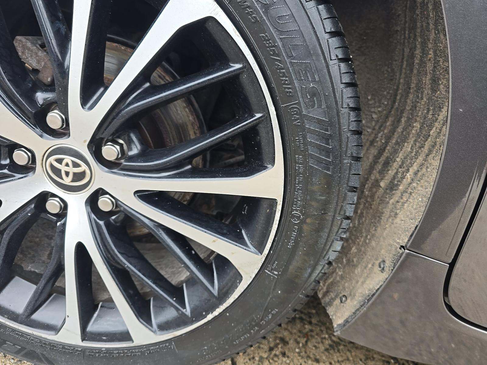 2020 Toyota Camry SE FWD