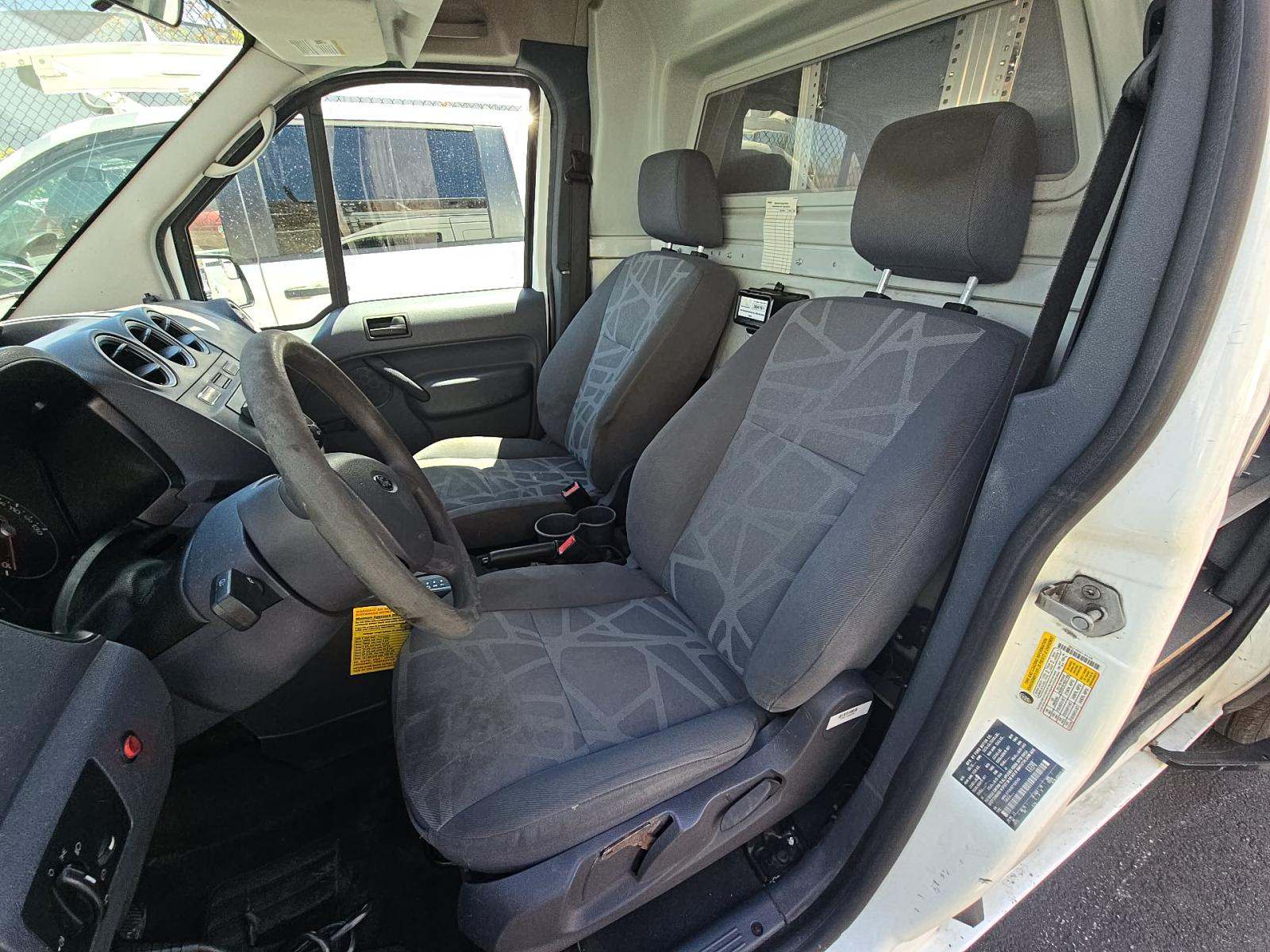 FORD TRANSIT CONNECT - 6
