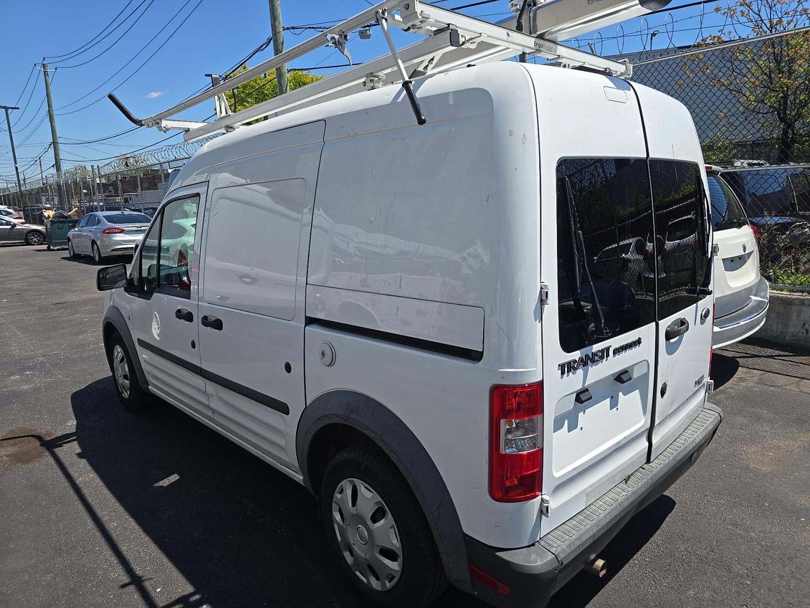 FORD TRANSIT CONNECT - 2