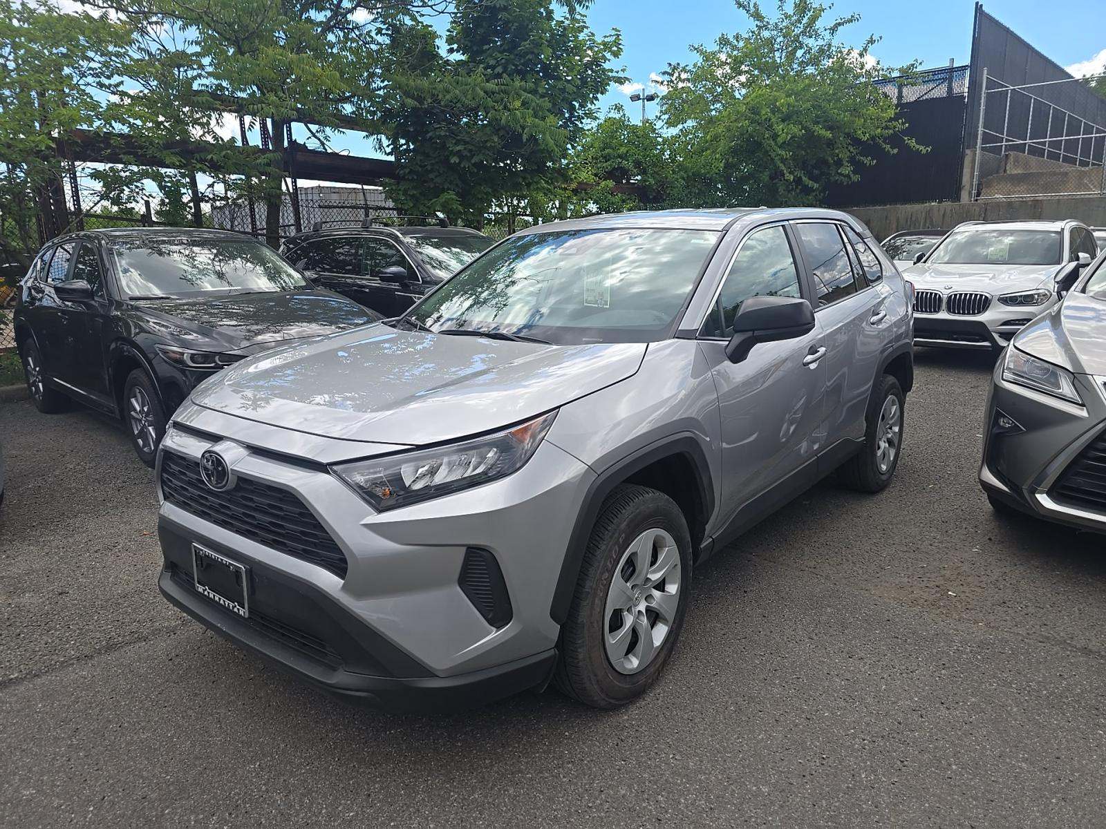 2022 Toyota RAV4 LE AWD