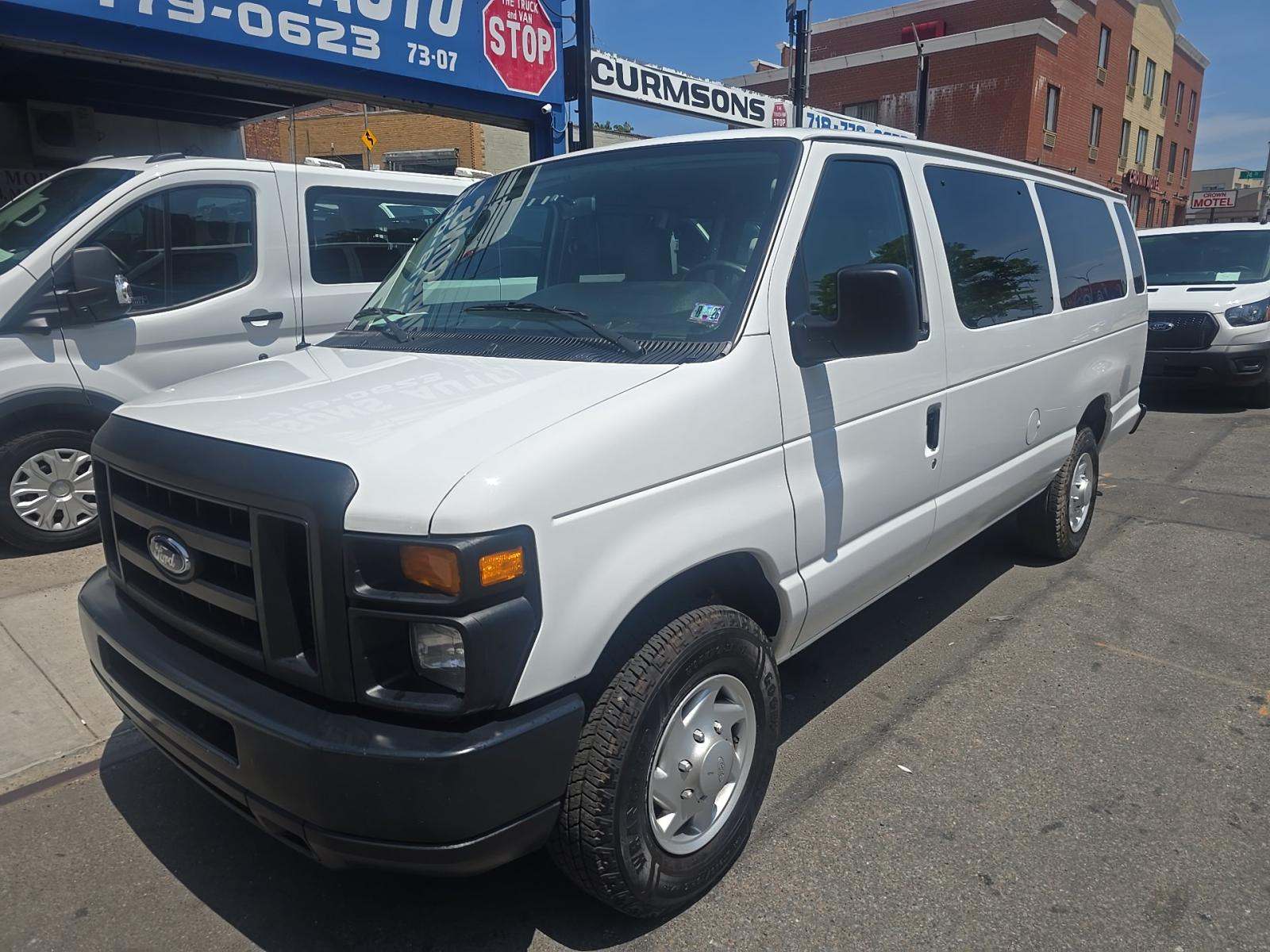 FORD E-350 - 1