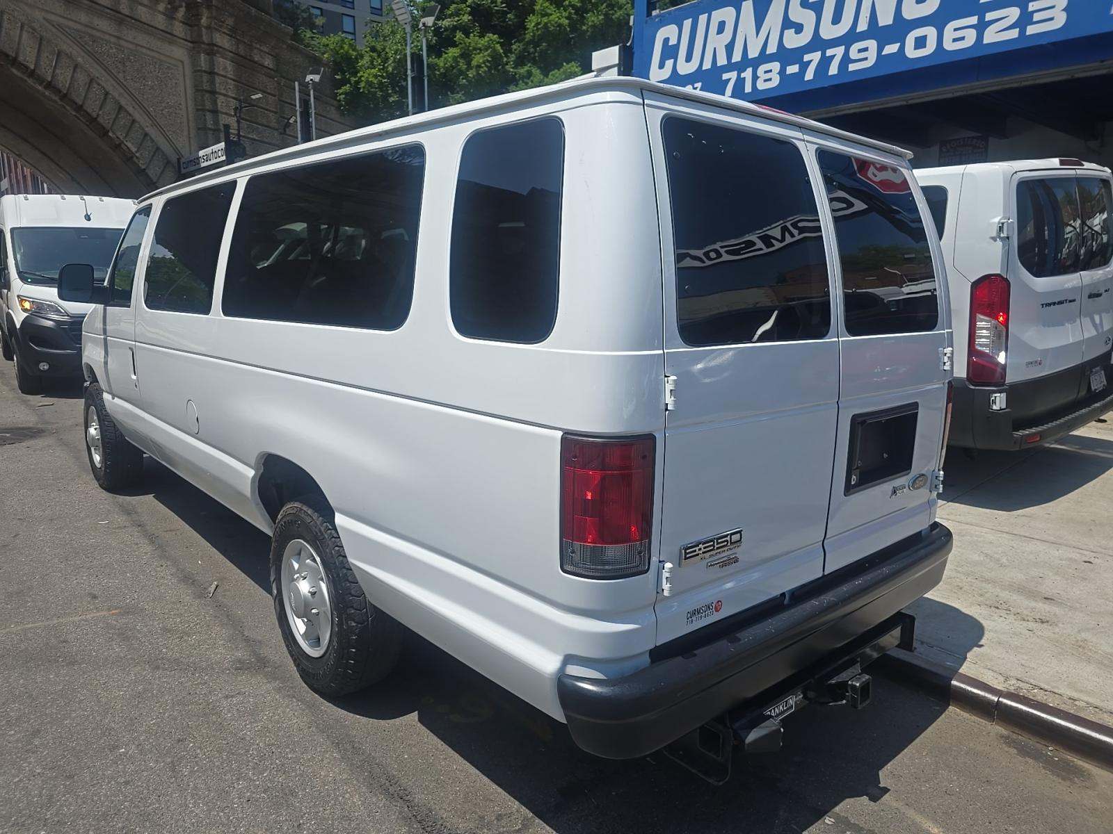 FORD E-350 - 2