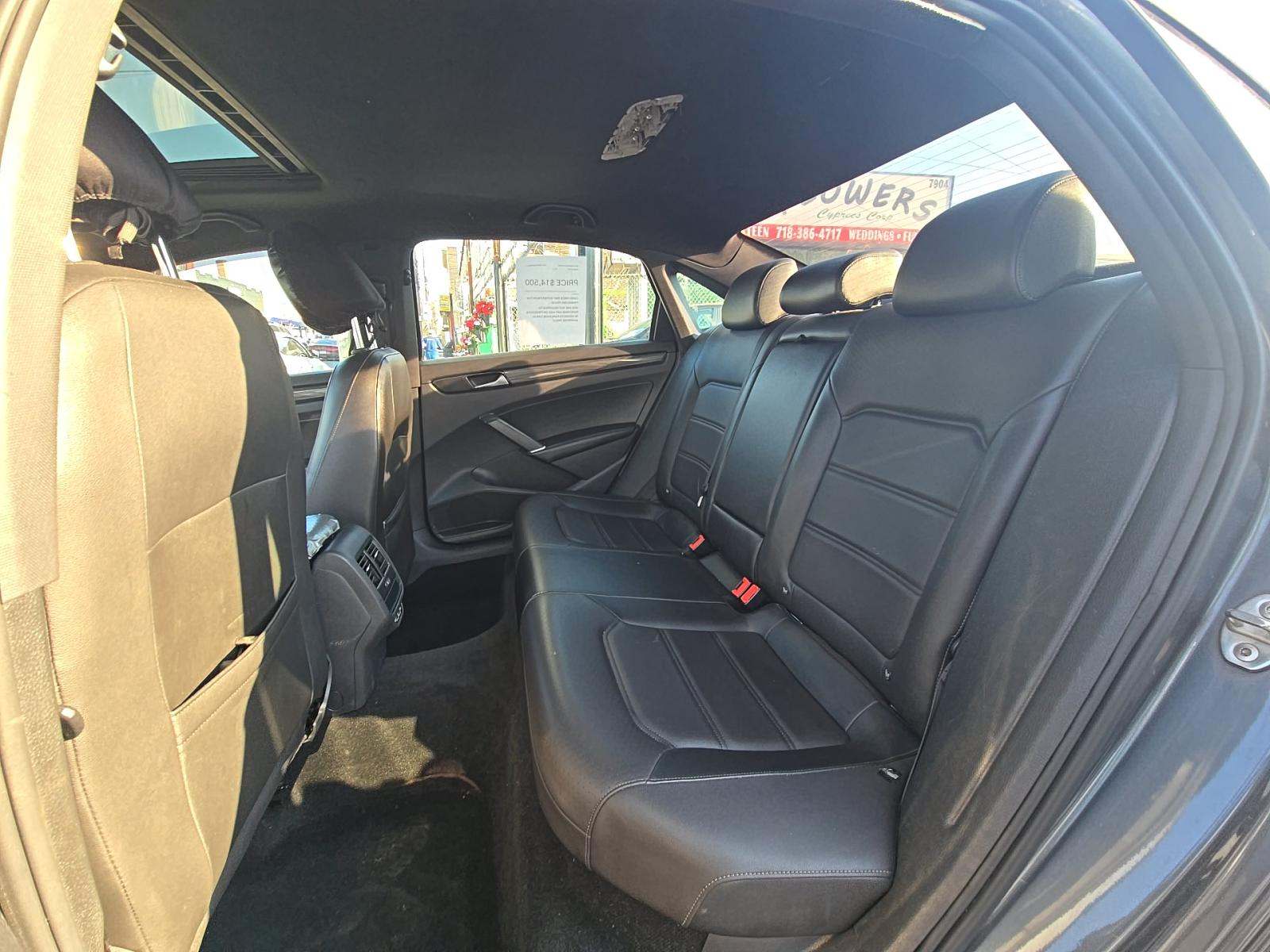 2021 Volkswagen Passat 2.0T R-Line FWD