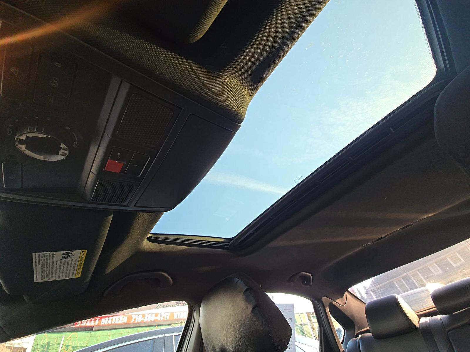 2021 Volkswagen Passat 2.0T R-Line FWD