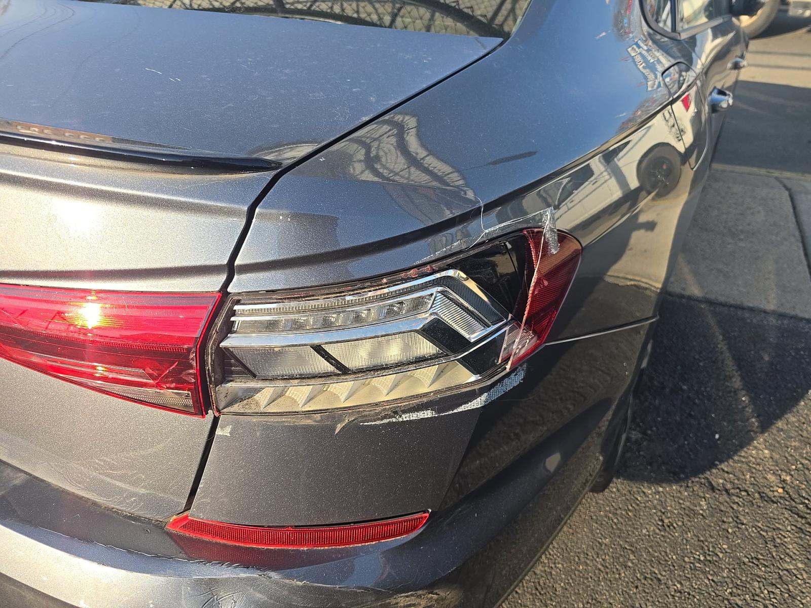 2021 Volkswagen Passat 2.0T R-Line FWD