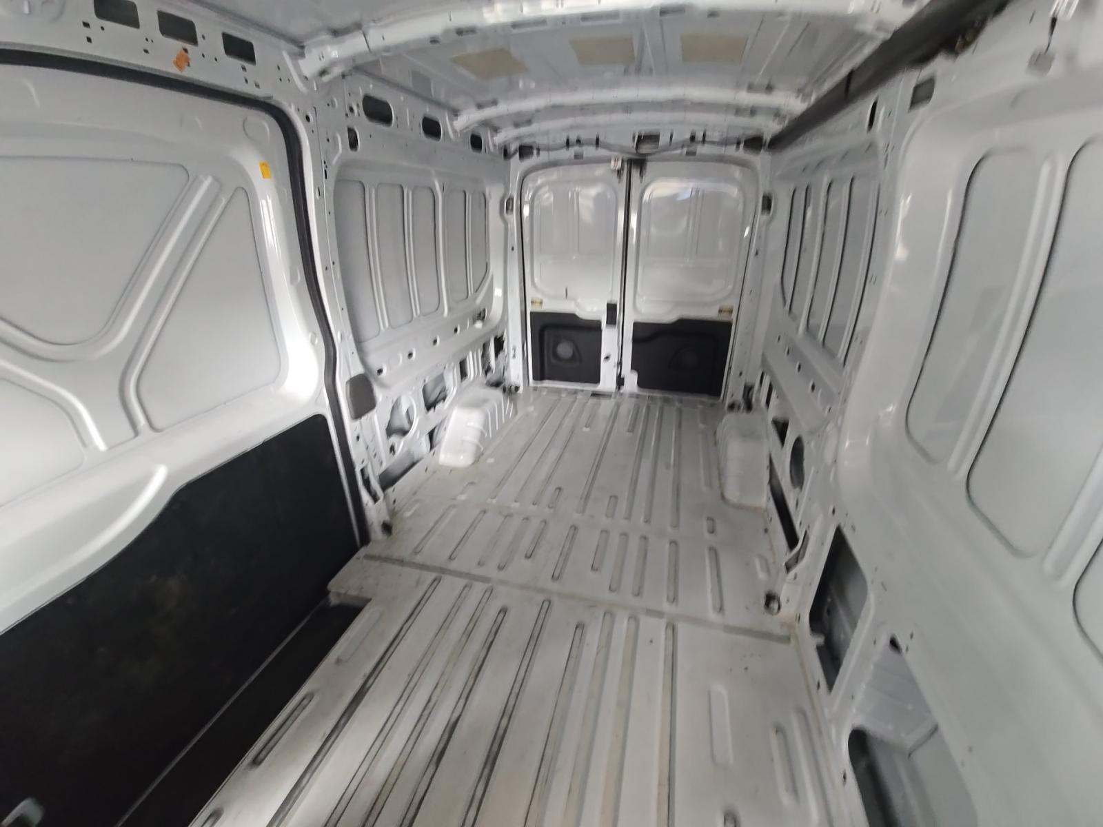 FORD TRANSIT 250 - 9