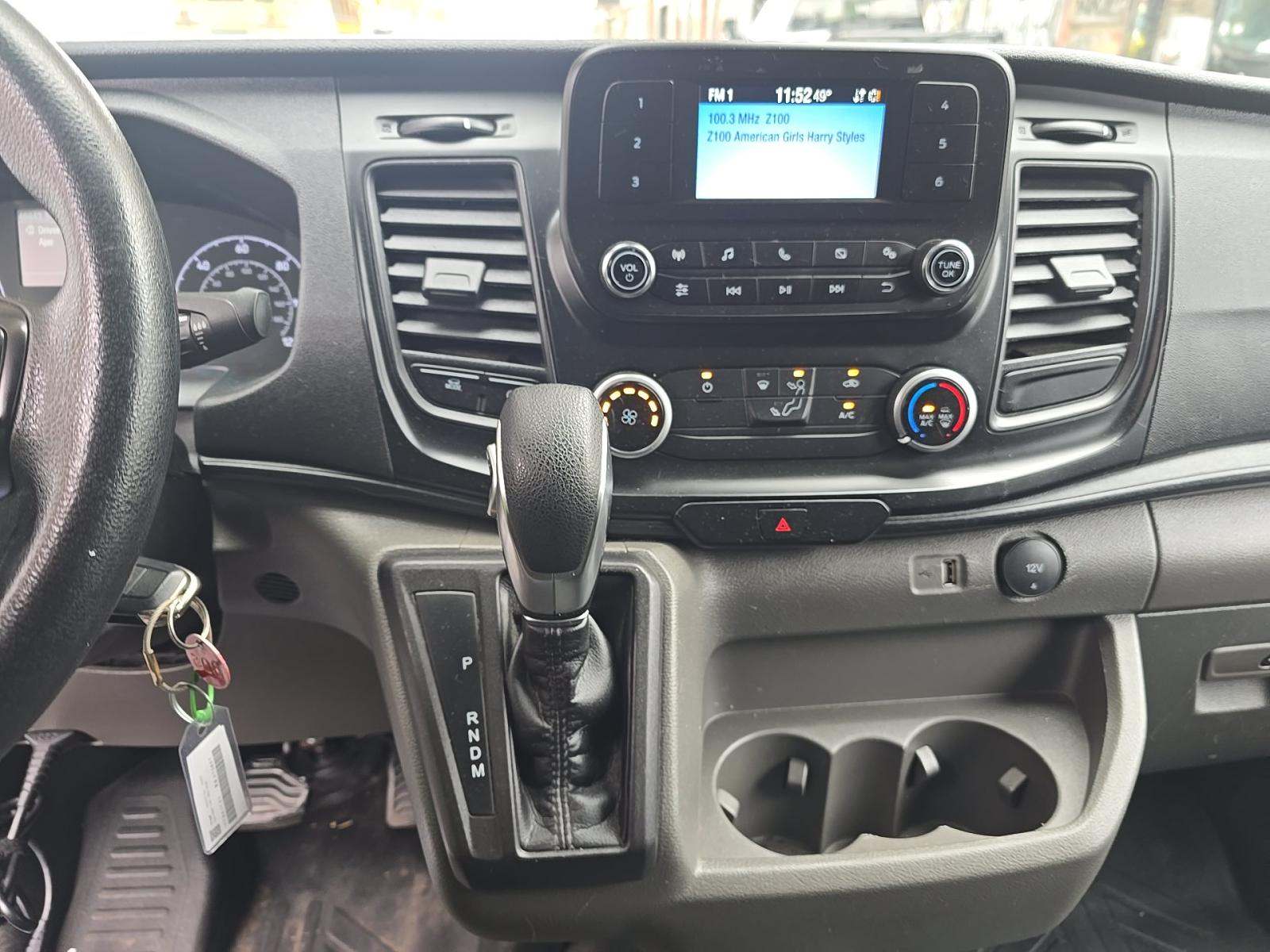 FORD TRANSIT 250 - 6