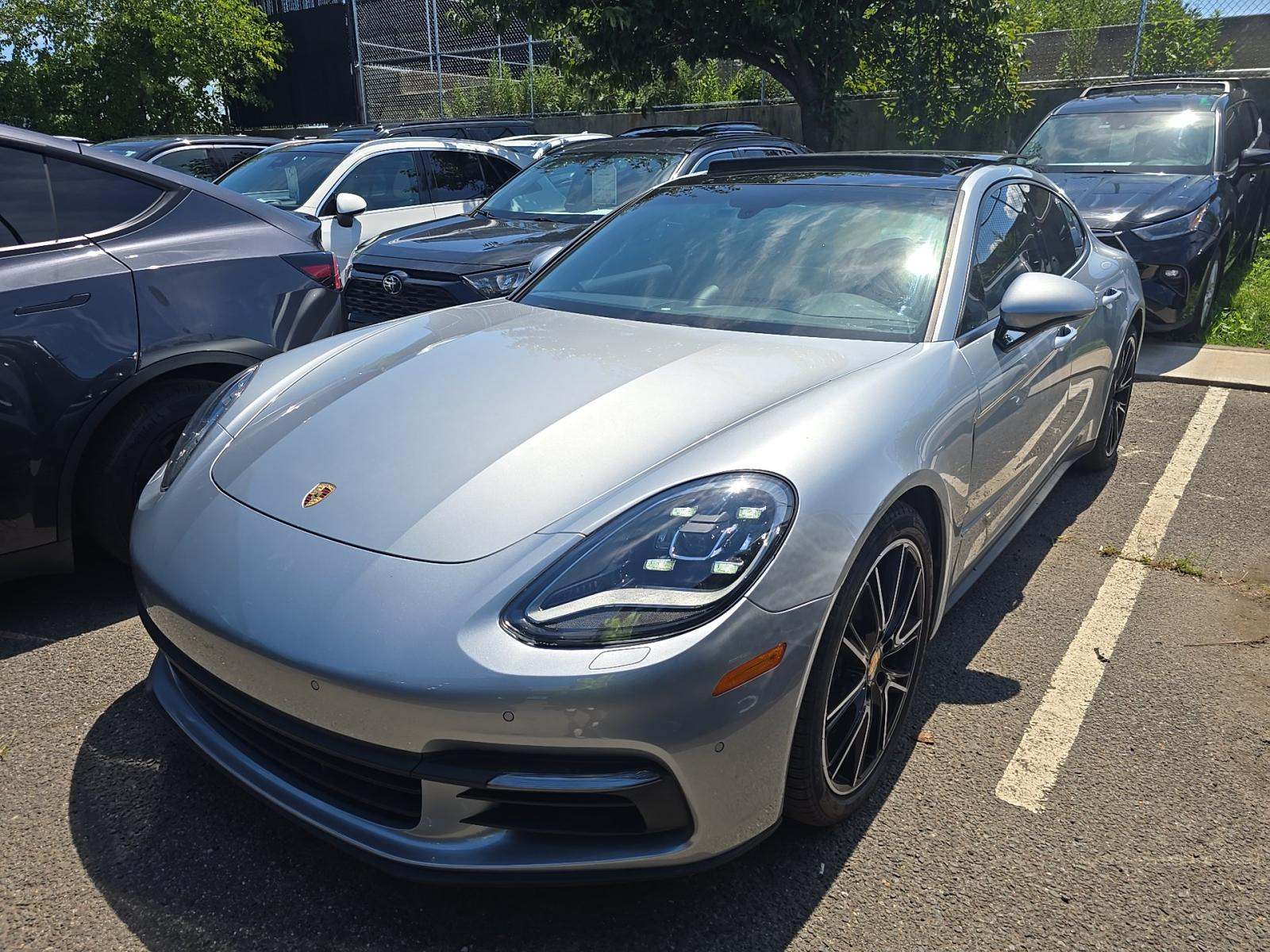 2018 Porsche Panamera 4 AWD