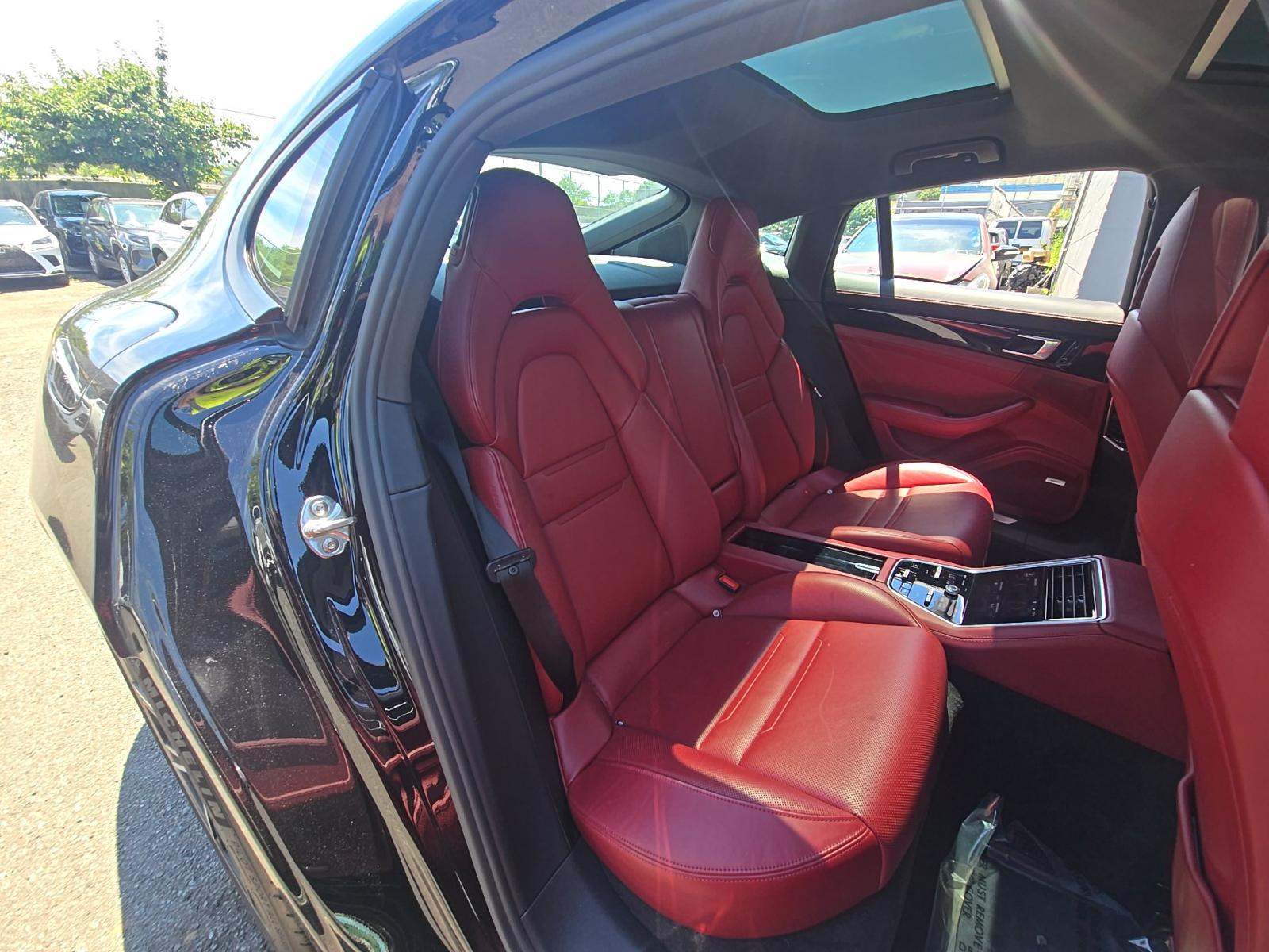 2018 Porsche Panamera 4 AWD