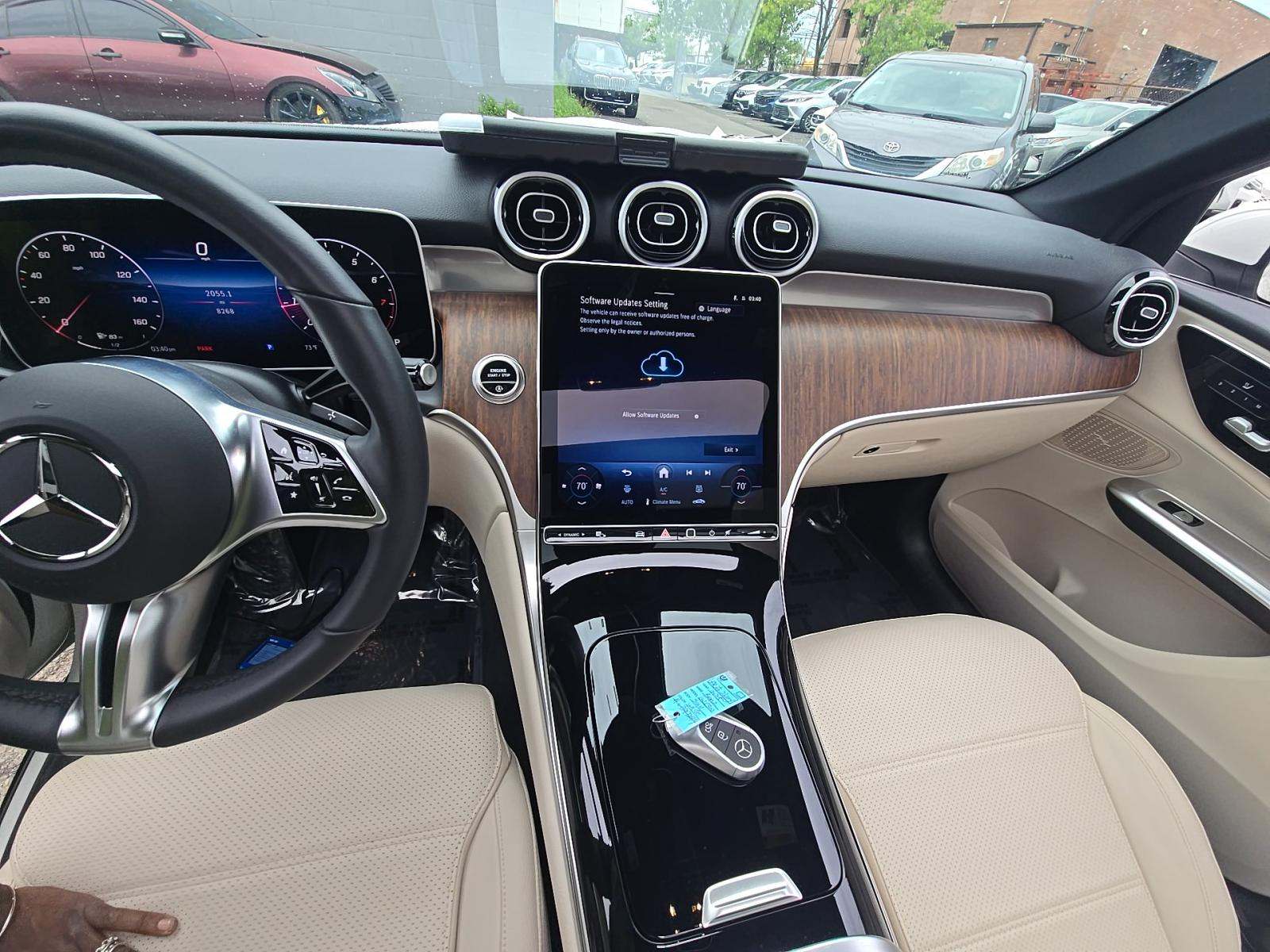 2025 Mercedes-Benz GLC GLC 300 AWD