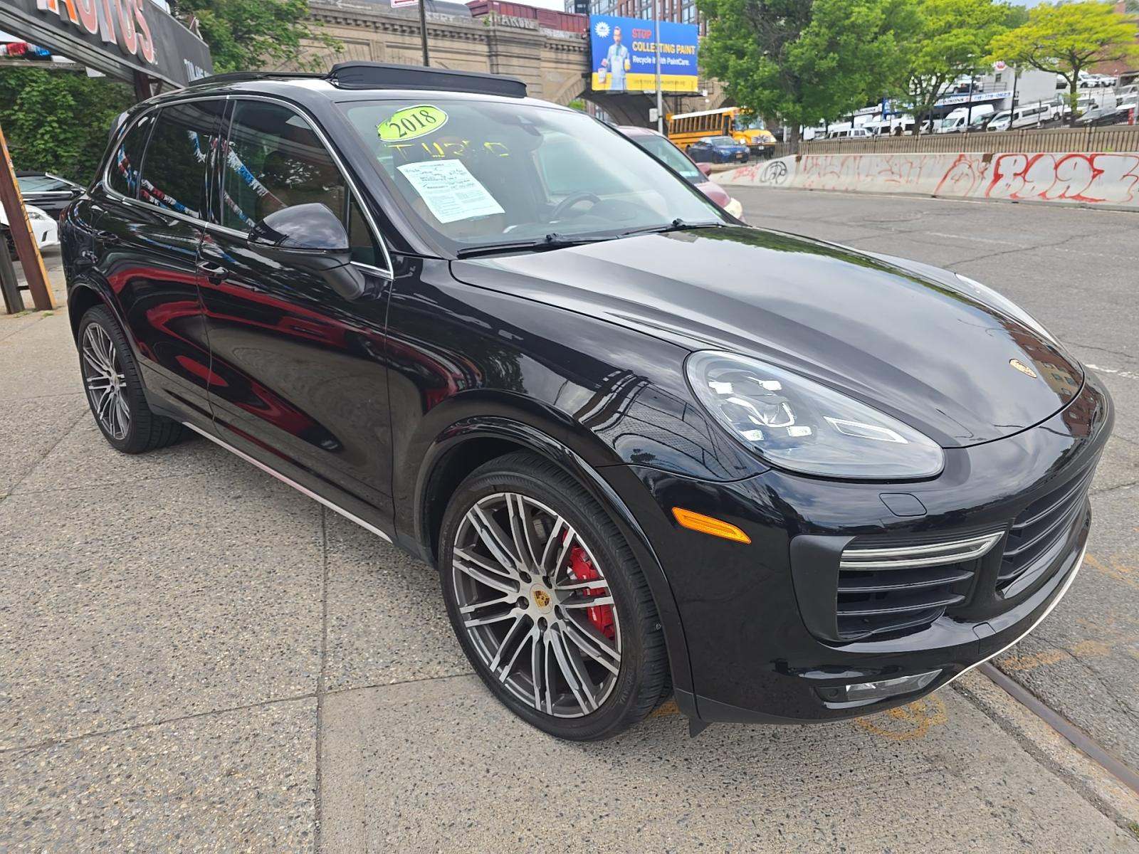 PORSCHE CAYENNE - 4