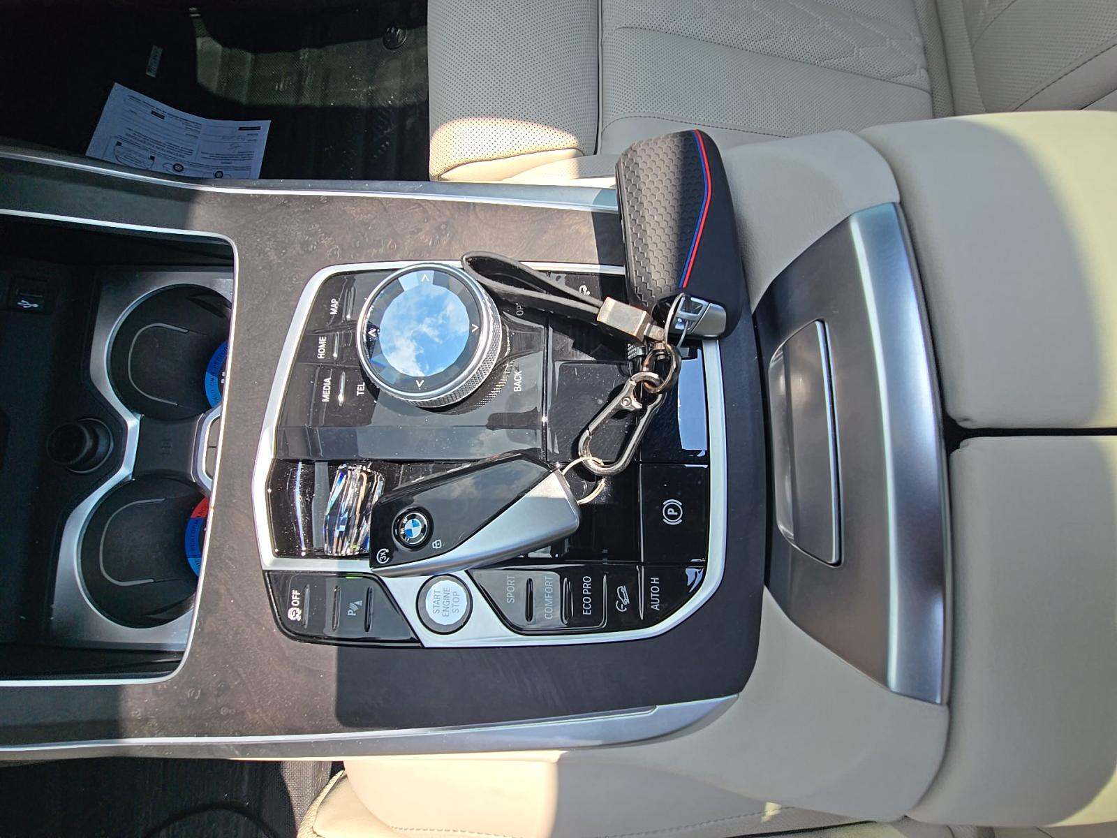 2023 BMW X7 xDrive40i AWD