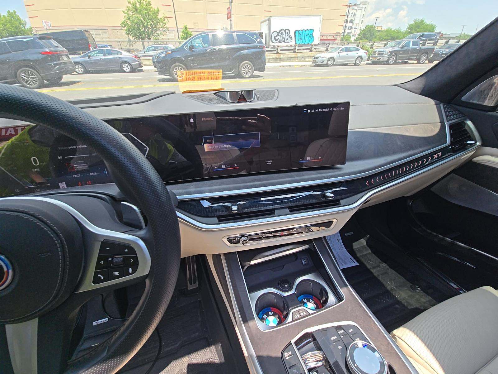 2023 BMW X7 xDrive40i AWD