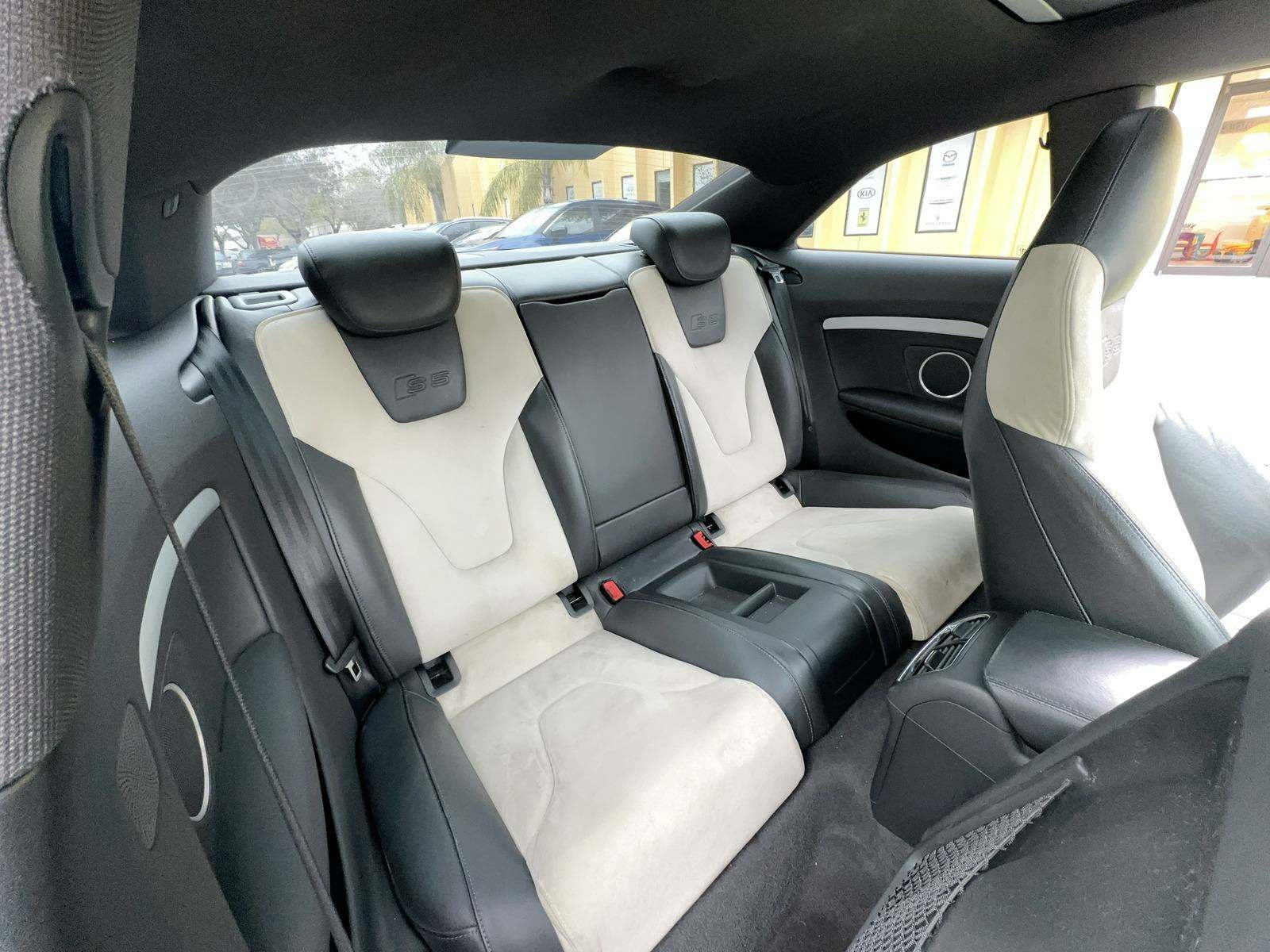 2011 Audi S5 Prestige AWD