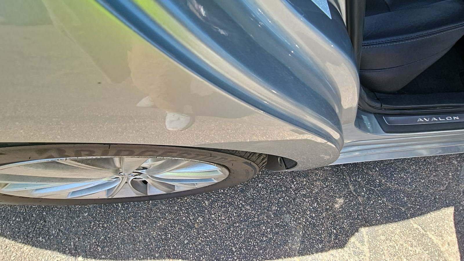 2016 Toyota Avalon Hybrid Limited FWD