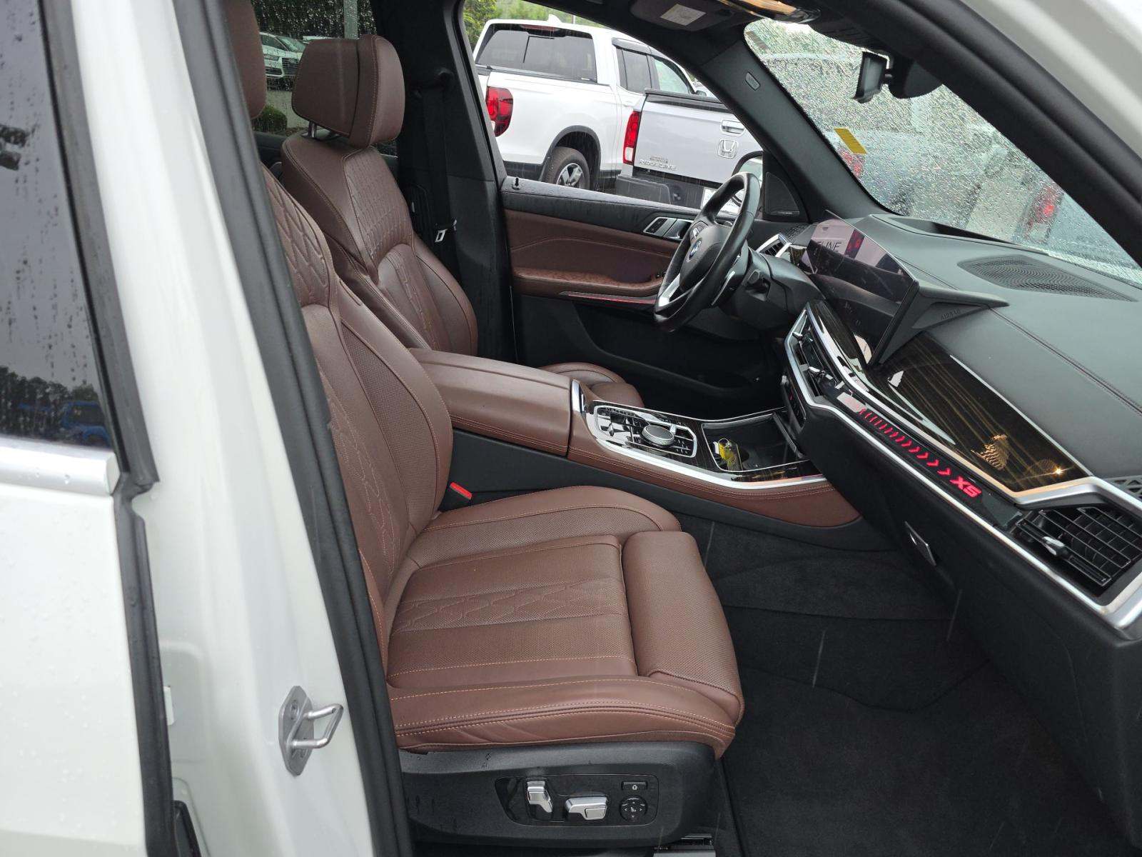 2025 BMW X5 xDrive50e AWD