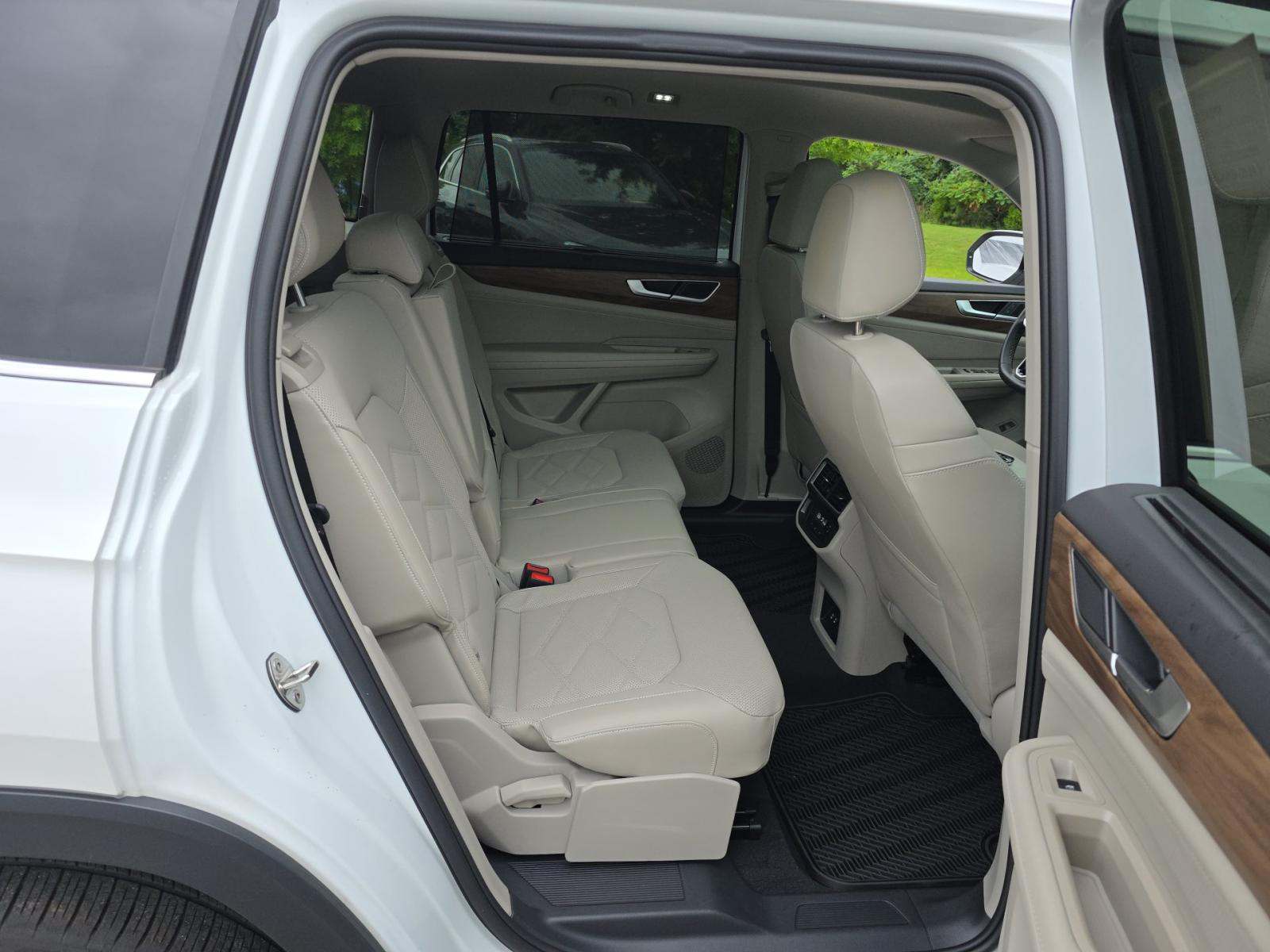 2026 Volkswagen Atlas 2.0T SE FWD