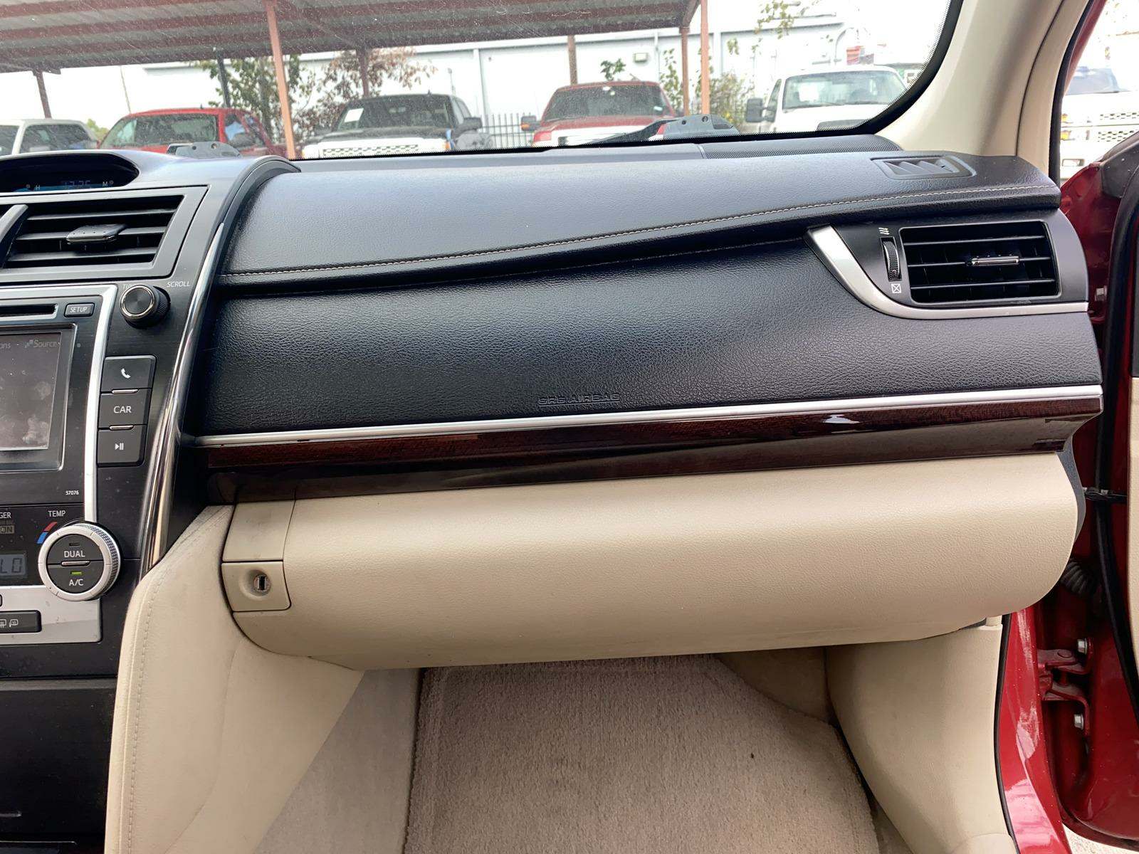 2013 Toyota Camry XLE FWD