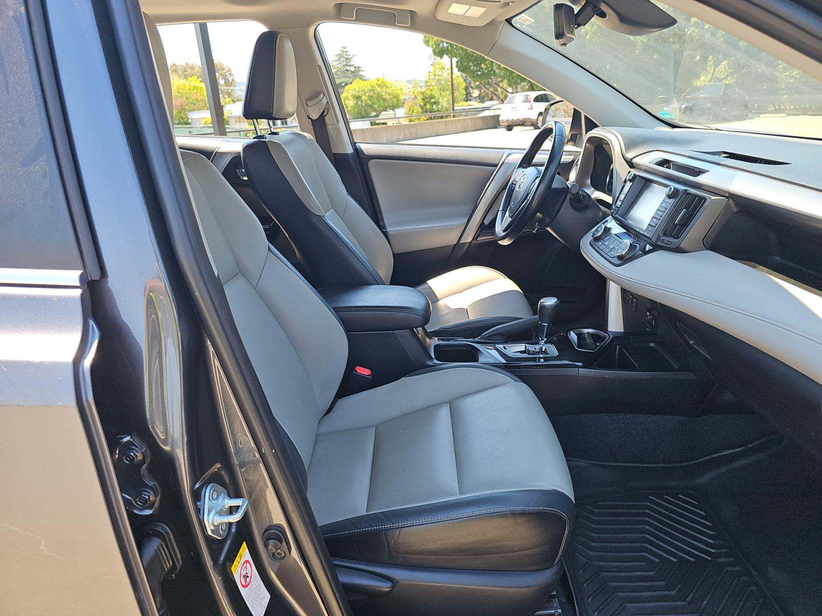 2018 Toyota RAV4 Limited FWD