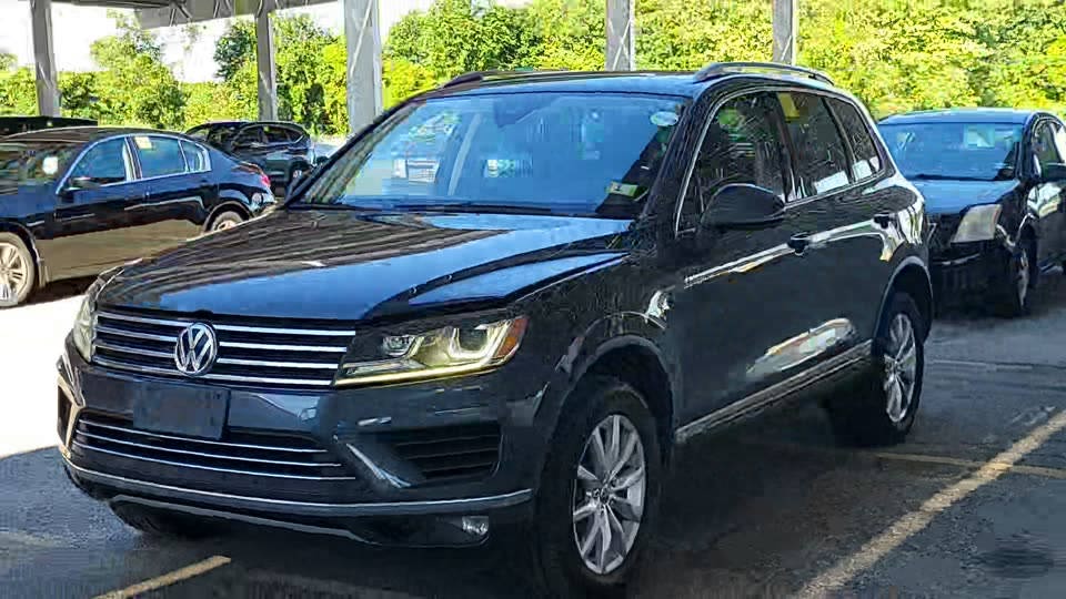 2016 Volkswagen Touareg 3.6L Sport AWD