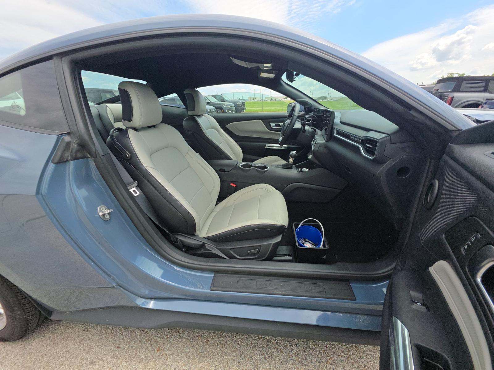 2026 Ford Mustang EcoBoost Premium RWD