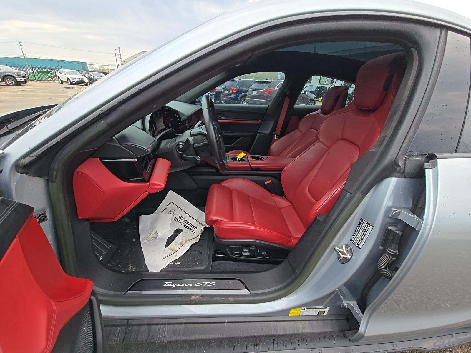 PORSCHE TAYCAN - 2