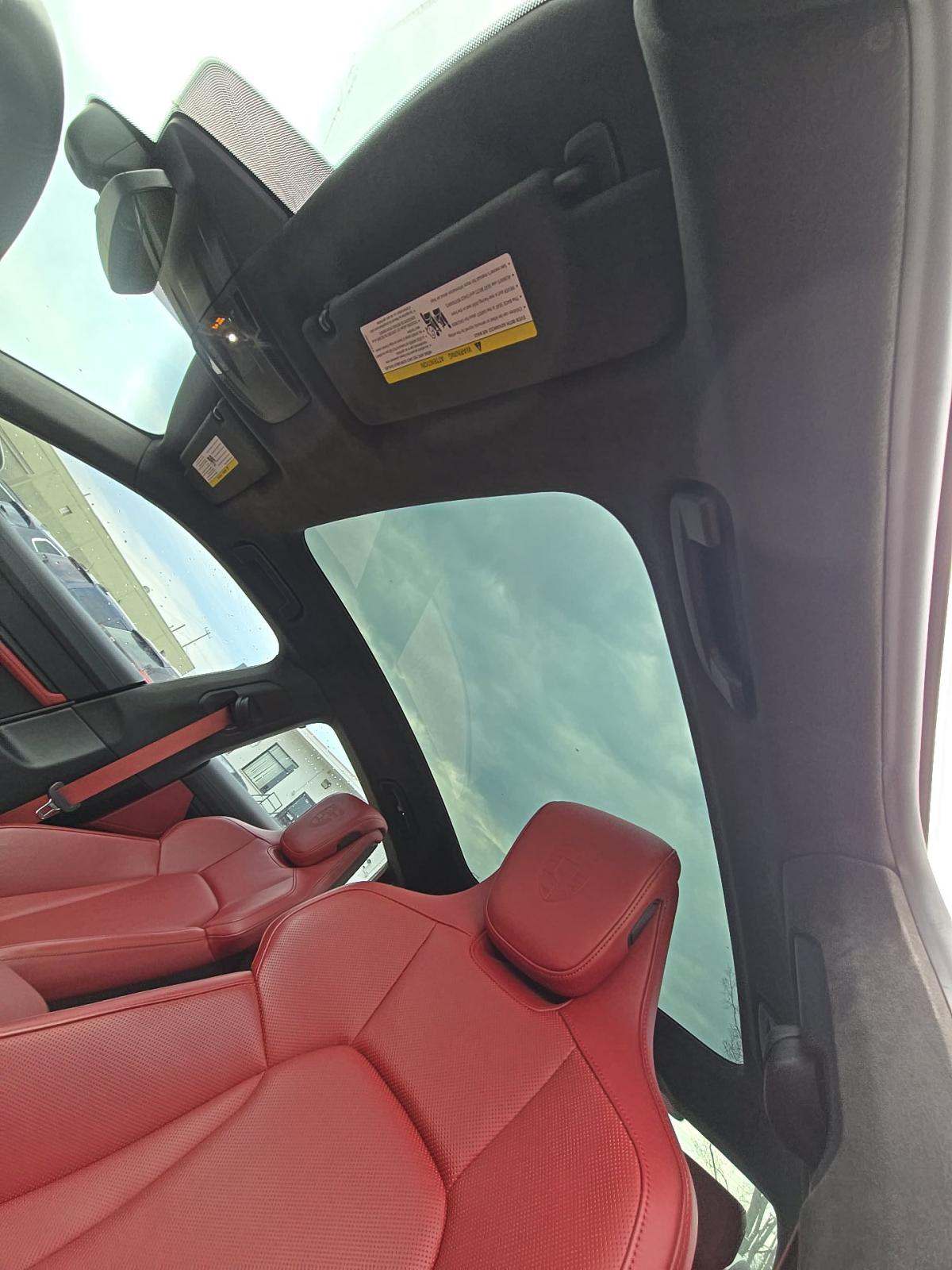 PORSCHE TAYCAN - 7
