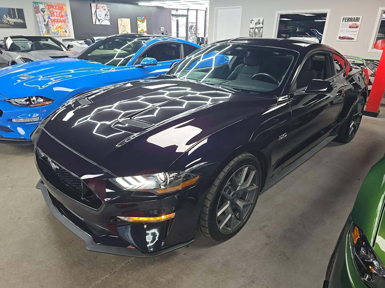 FORD MUSTANG - 1