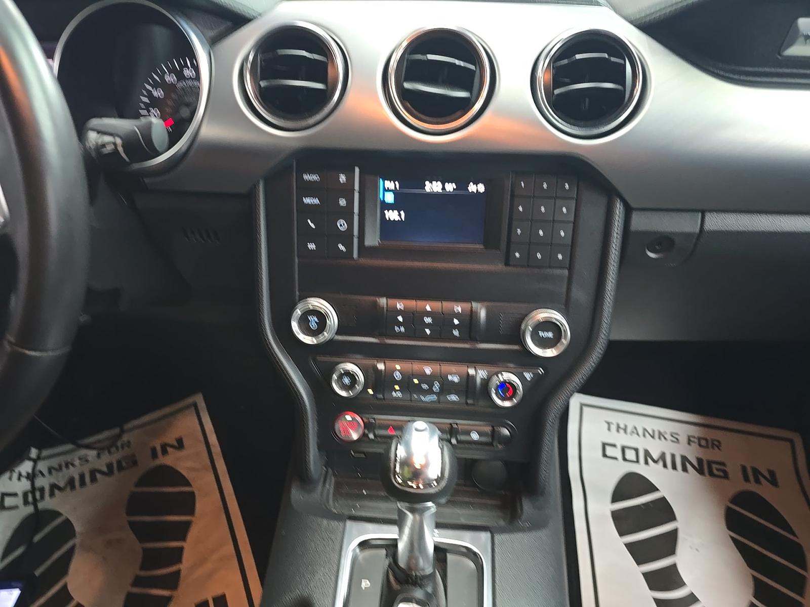 FORD MUSTANG - 10