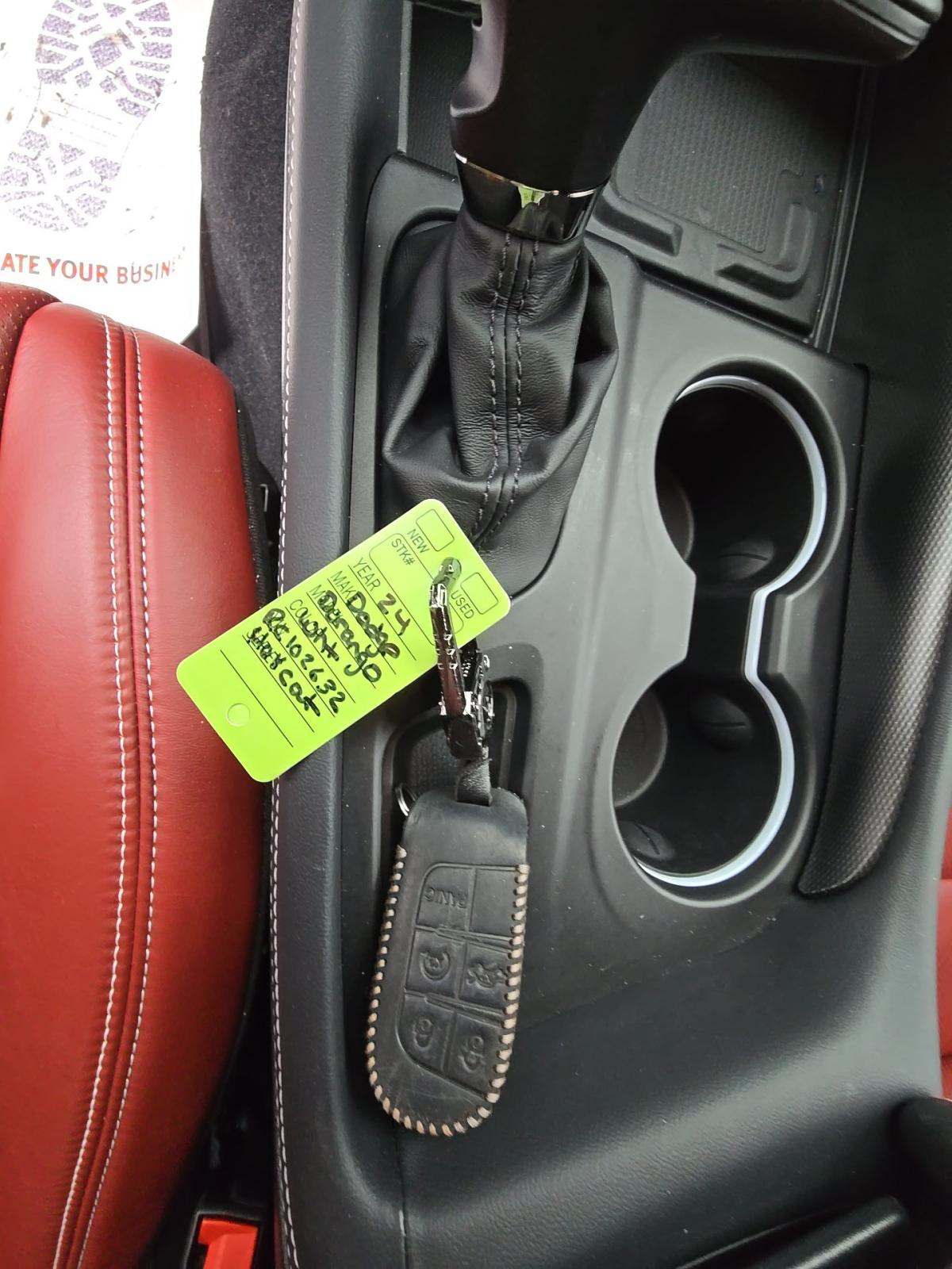 DODGE CHALLENGER - 4