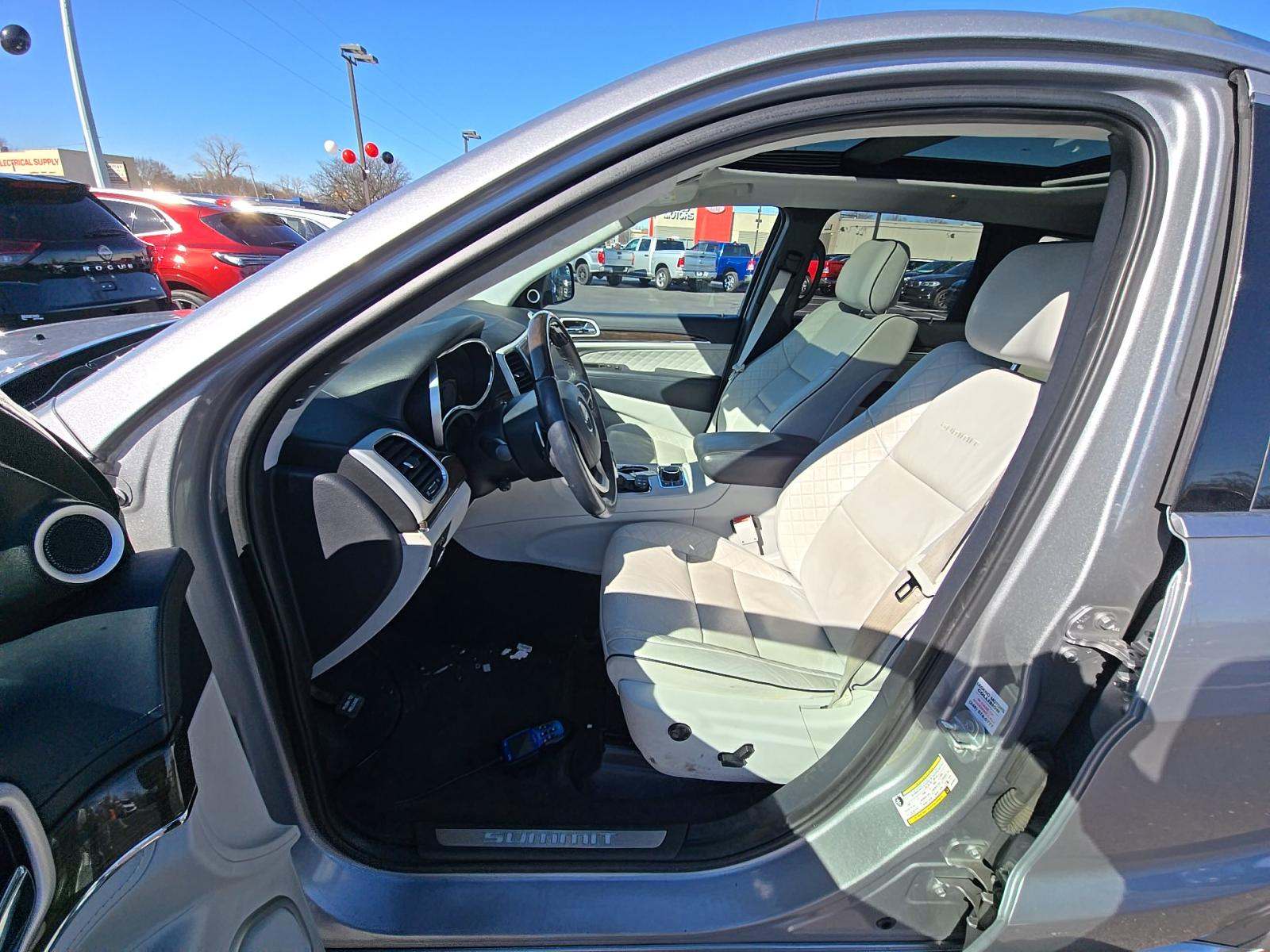 JEEP GRAND CHEROKEE - 2