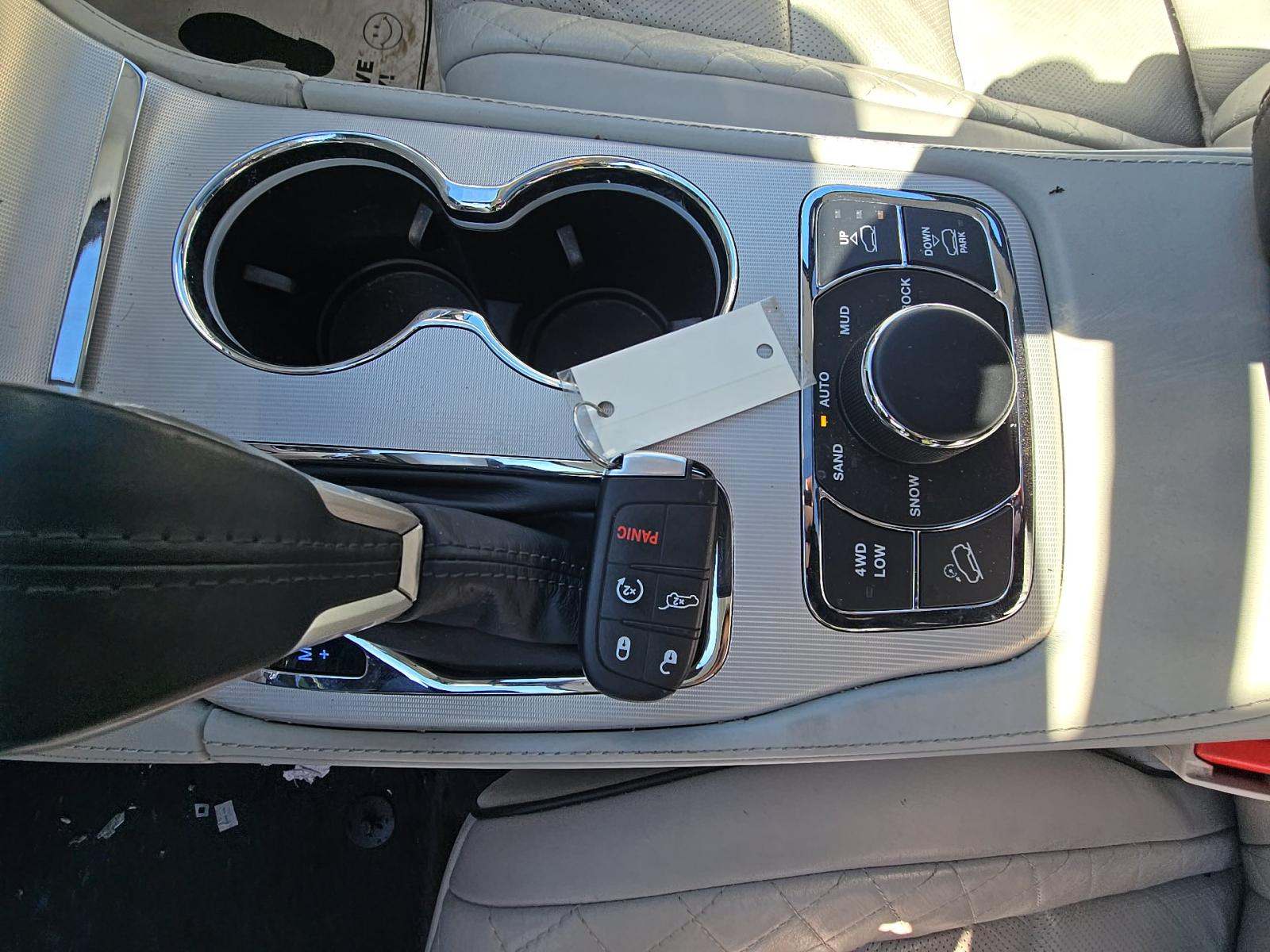 JEEP GRAND CHEROKEE - 4