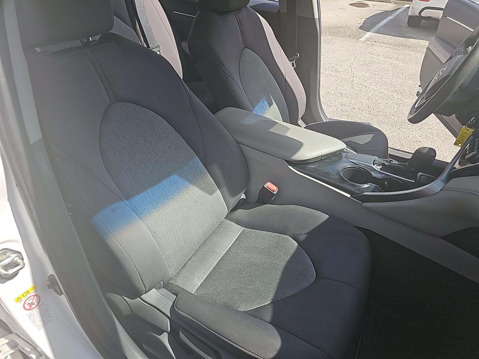 2018 Toyota Camry LE FWD