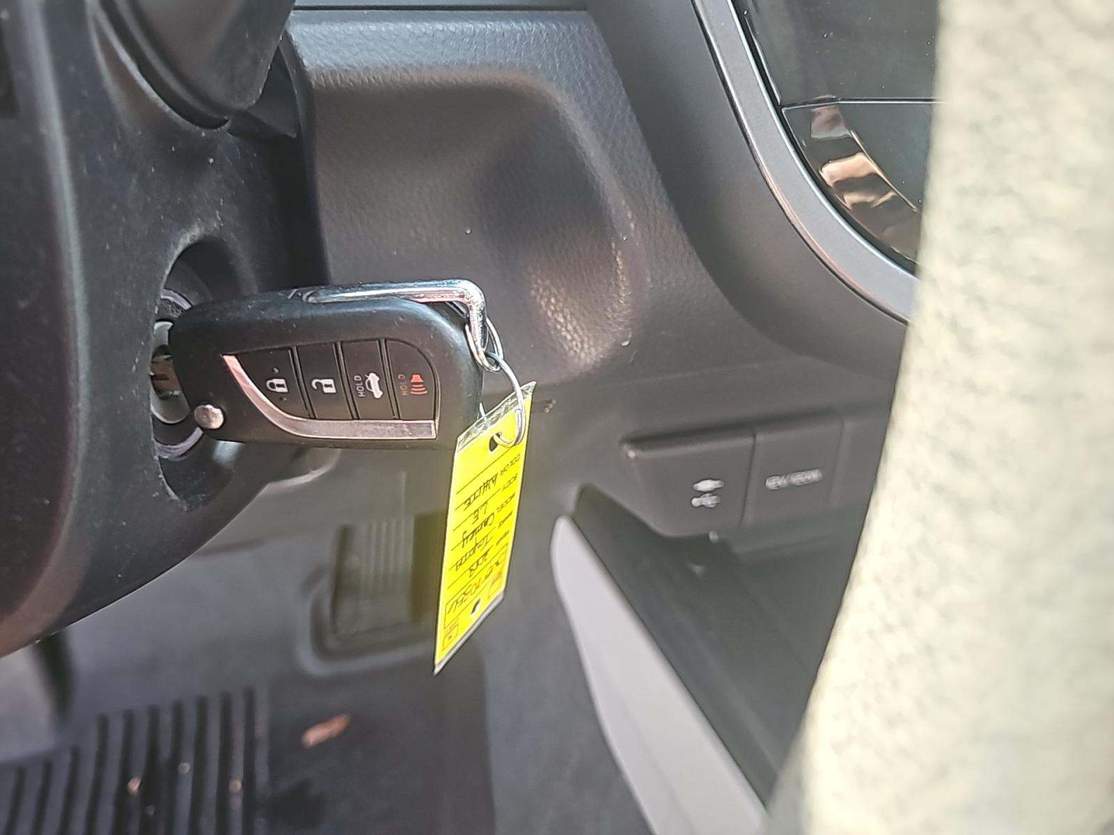 2018 Toyota Camry LE FWD