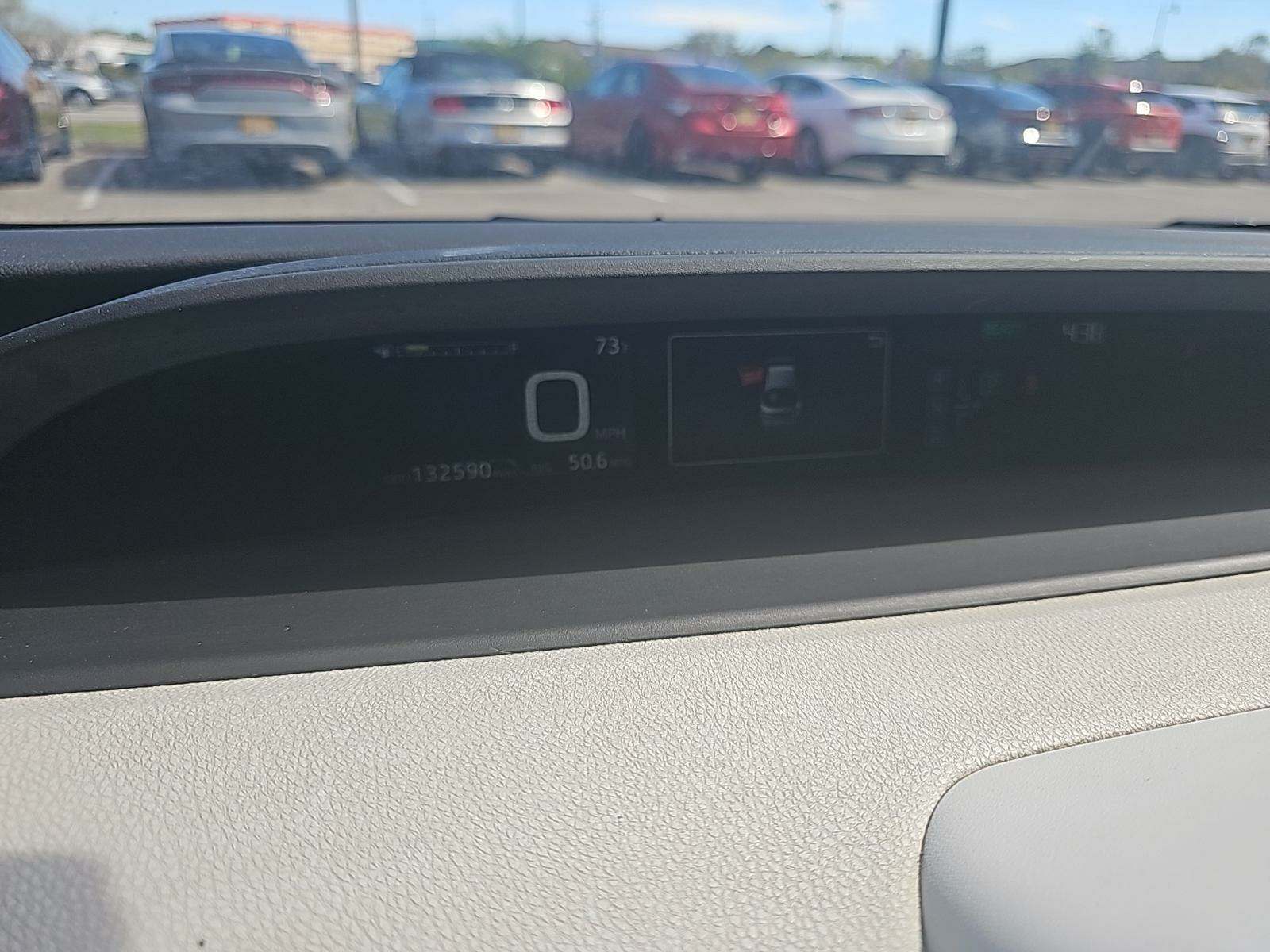 2016 Toyota Prius Three Touring FWD