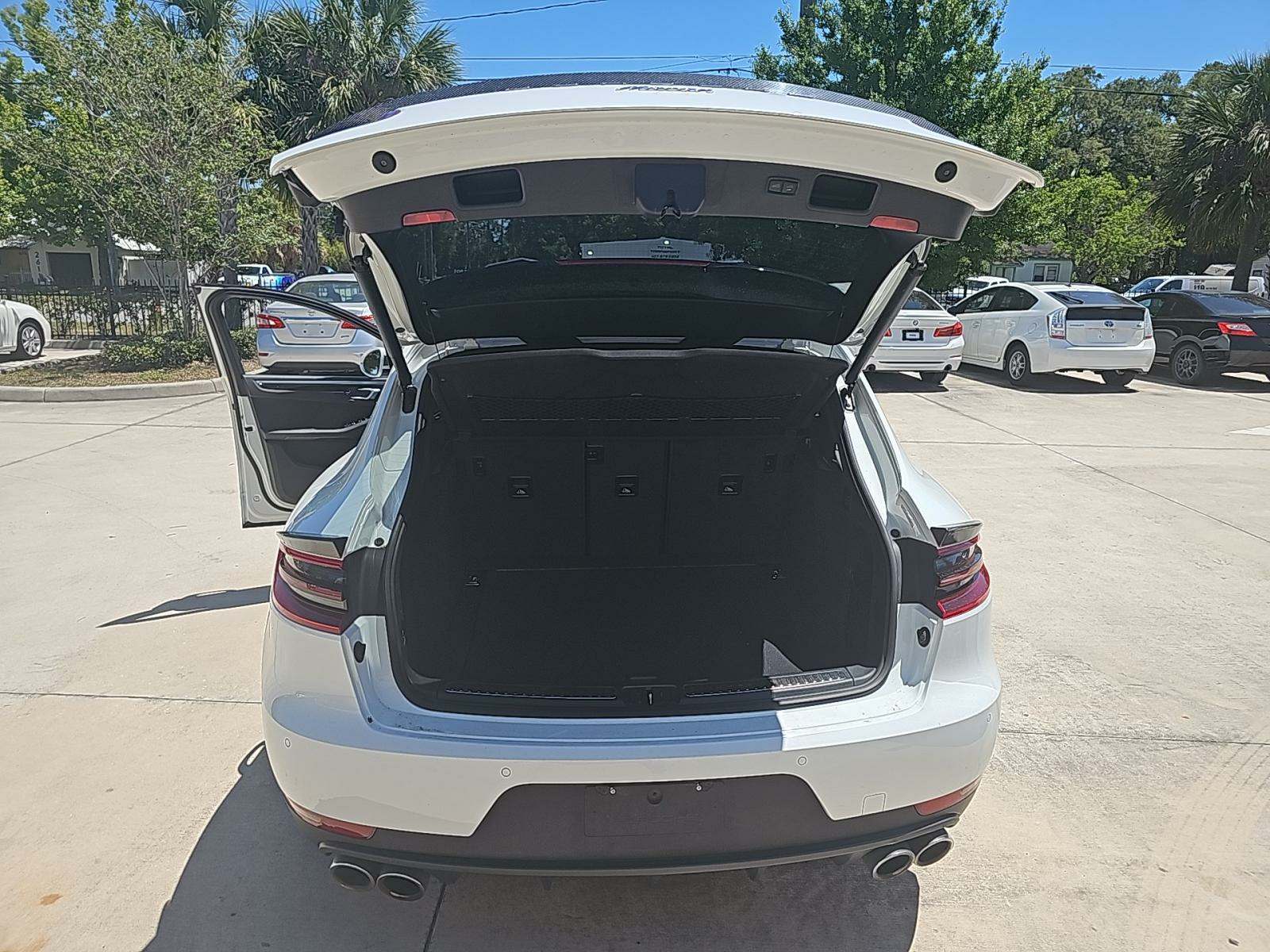 2018 Porsche Macan Sport Edition AWD